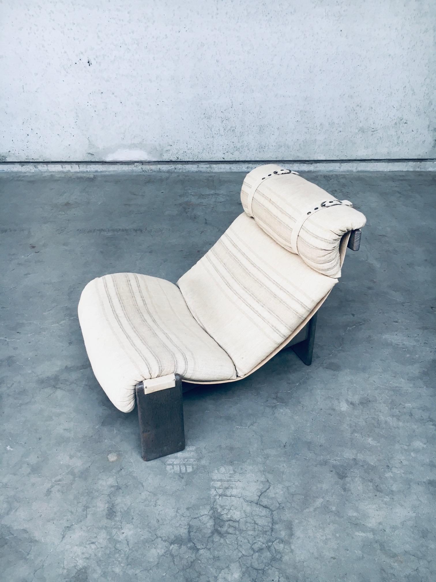 tripod lounge chair