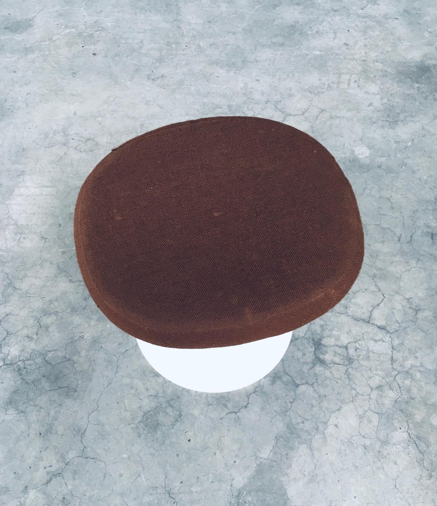 Ensemble de tabourets TULIP Design Modernity du milieu du siècle dernier par Tamburin, Suède, années 1970 en vente 3