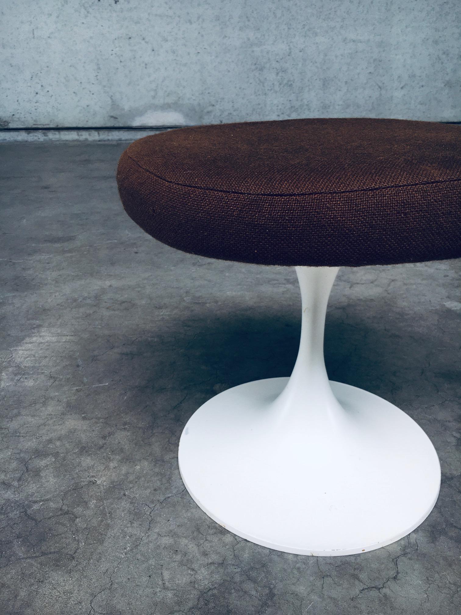 Ensemble de tabourets TULIP Design Modernity du milieu du siècle dernier par Tamburin, Suède, années 1970 en vente 5