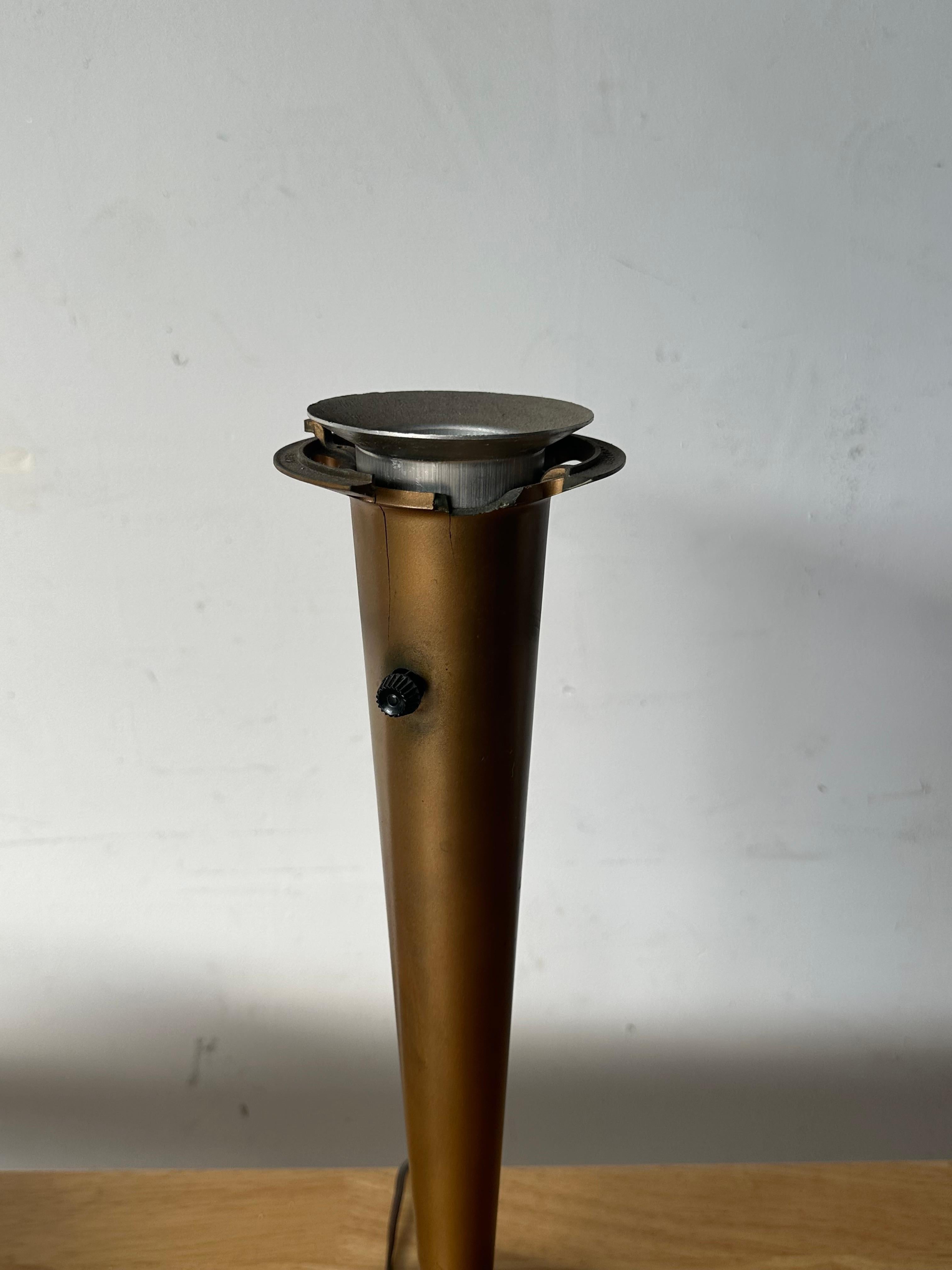 Moderne Schreibtisch- oder Tischlampe aus der Mitte des Jahrhunderts von Gerald Thurston für Lightolier im Angebot 6