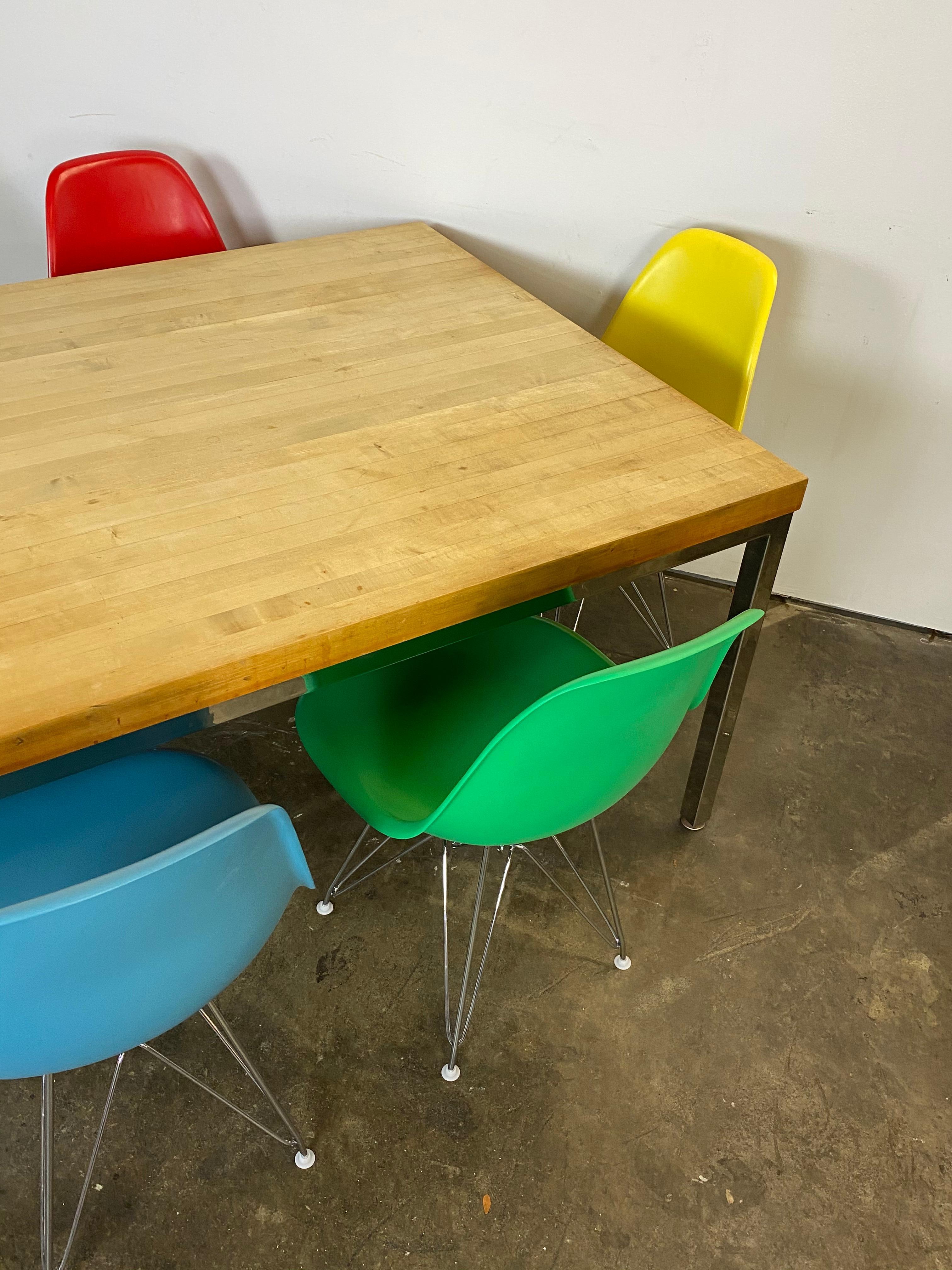 Fiberglass Mid-Century Modern Dining Set with Eames DSR Chairs