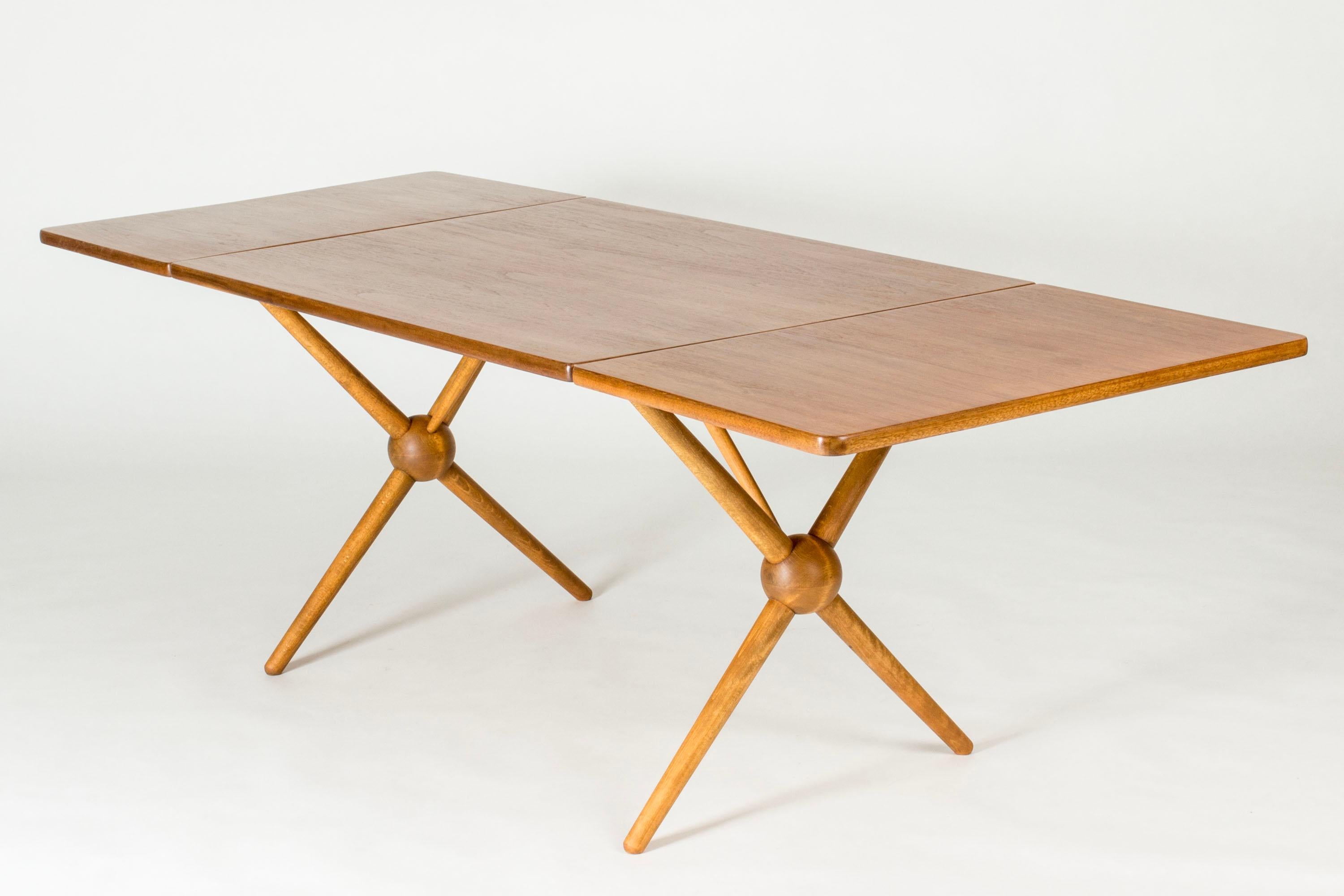 Table de salle à manger The Moderns de Næstved Møbelfabrik, Danemark, années 1960 Bon état - En vente à Stockholm, SE