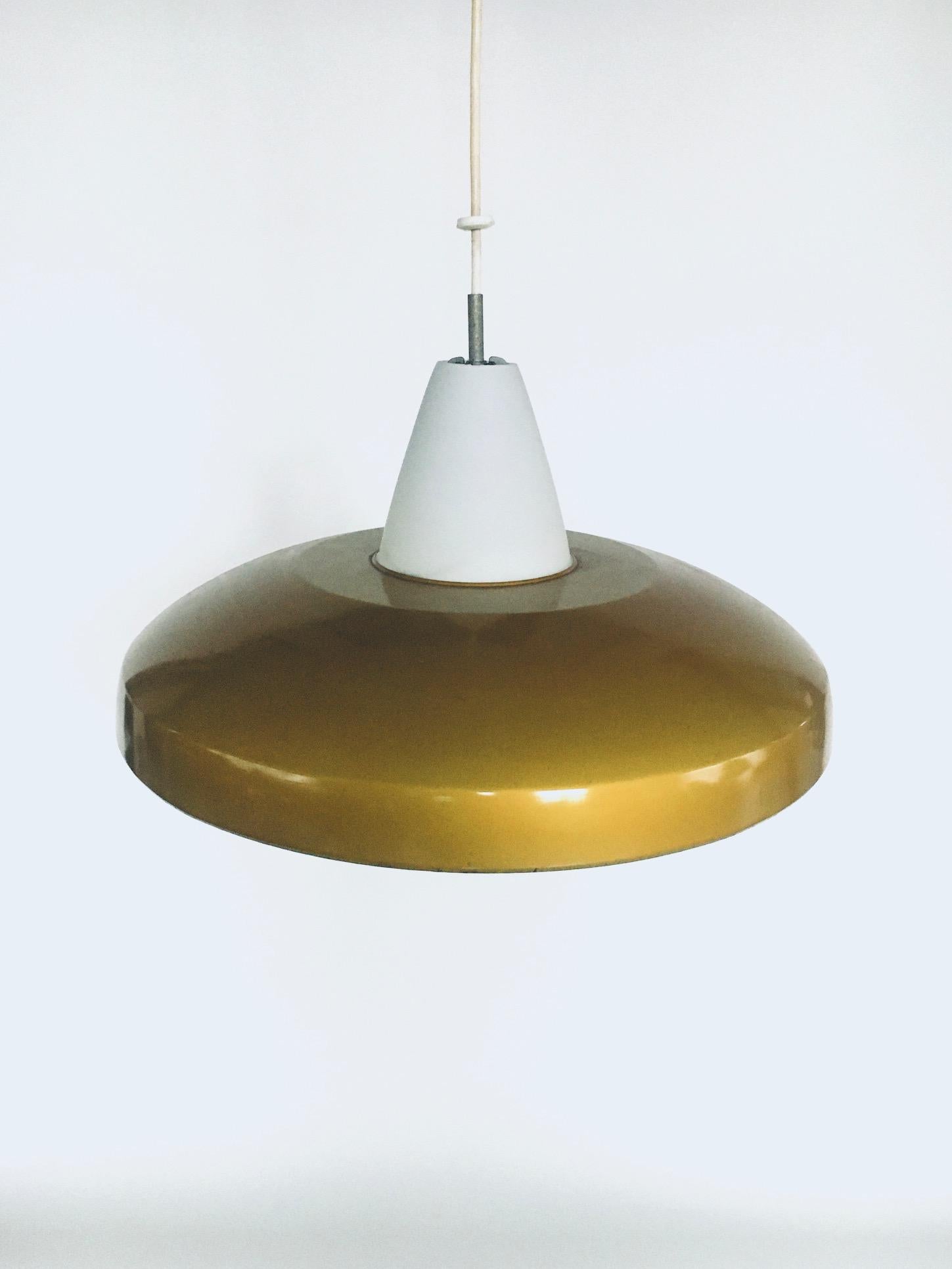 Mid-Century Modern Dutch Design Pendant Lamp by Philips, 1950s For Sale 1