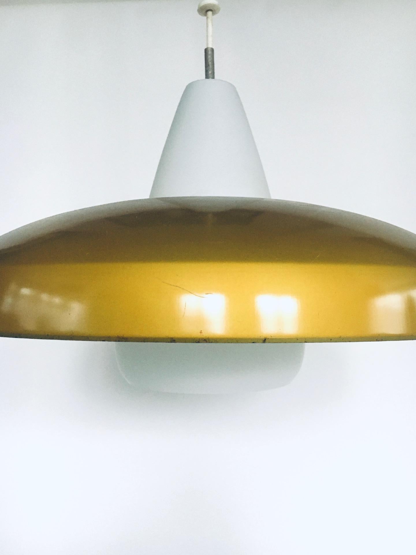 Mid-Century Modern Dutch Design Pendant Lamp by Philips, 1950s For Sale 2