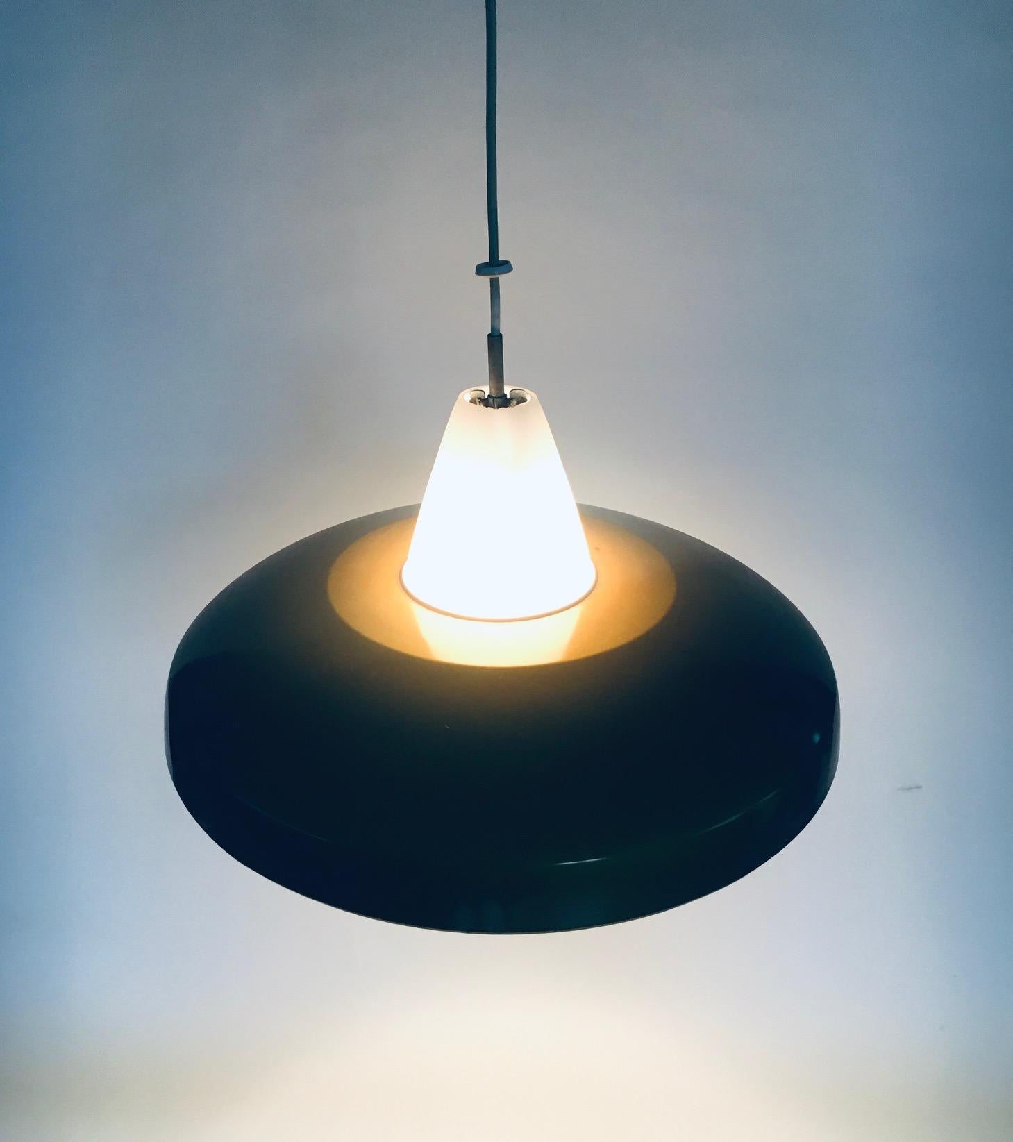 Mid-Century Modern Dutch Design Pendant Lamp by Philips, 1950s For Sale 4