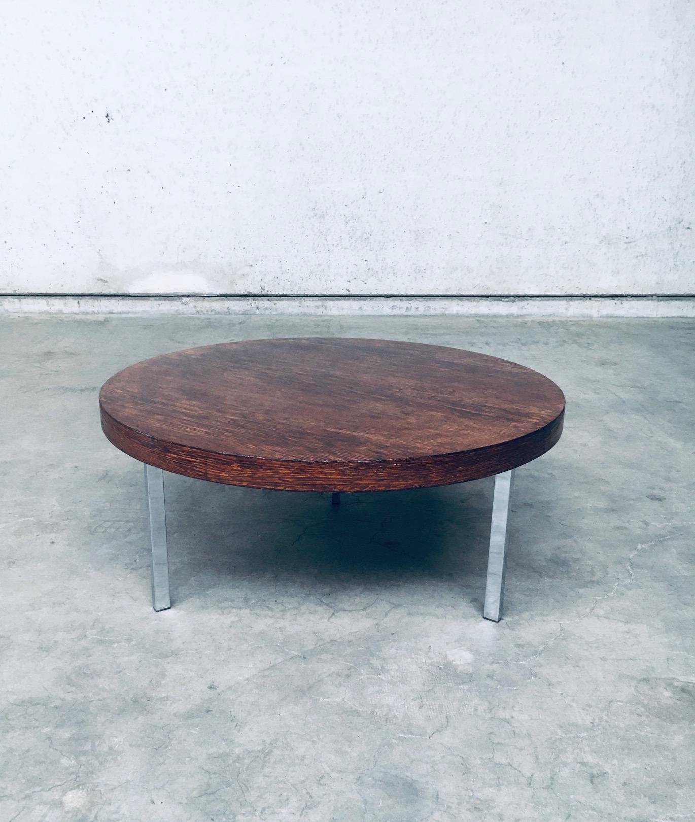 Metal Midcentury Modern Dutch Design Tripod Coffee Table, Netherlands 1960's For Sale