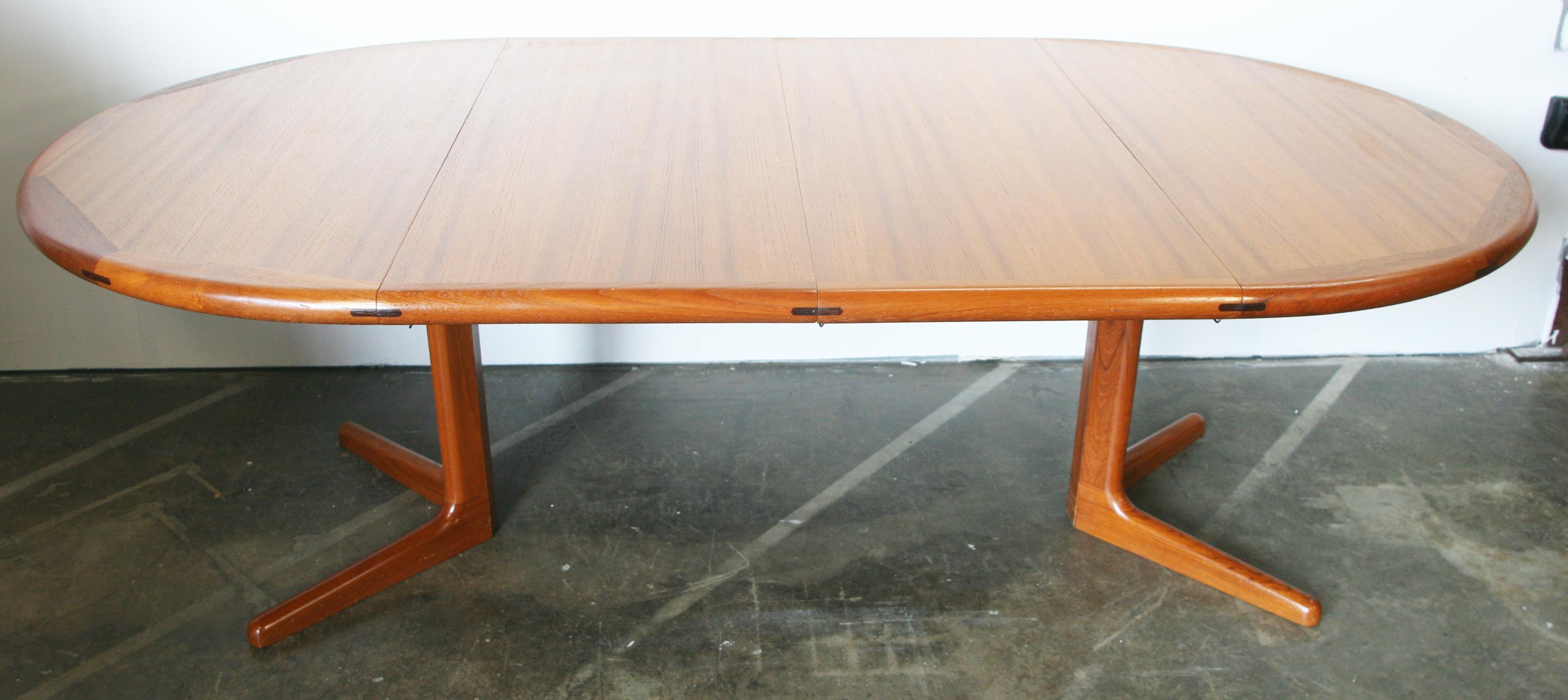 Mid-Century Modern E. Valentinsen Danish Teak Expandable Dining Table 2 Leaves 2