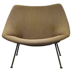 Midcentury Modern Easy Chair Oyster designed by Pierre Paulin for Artifort
