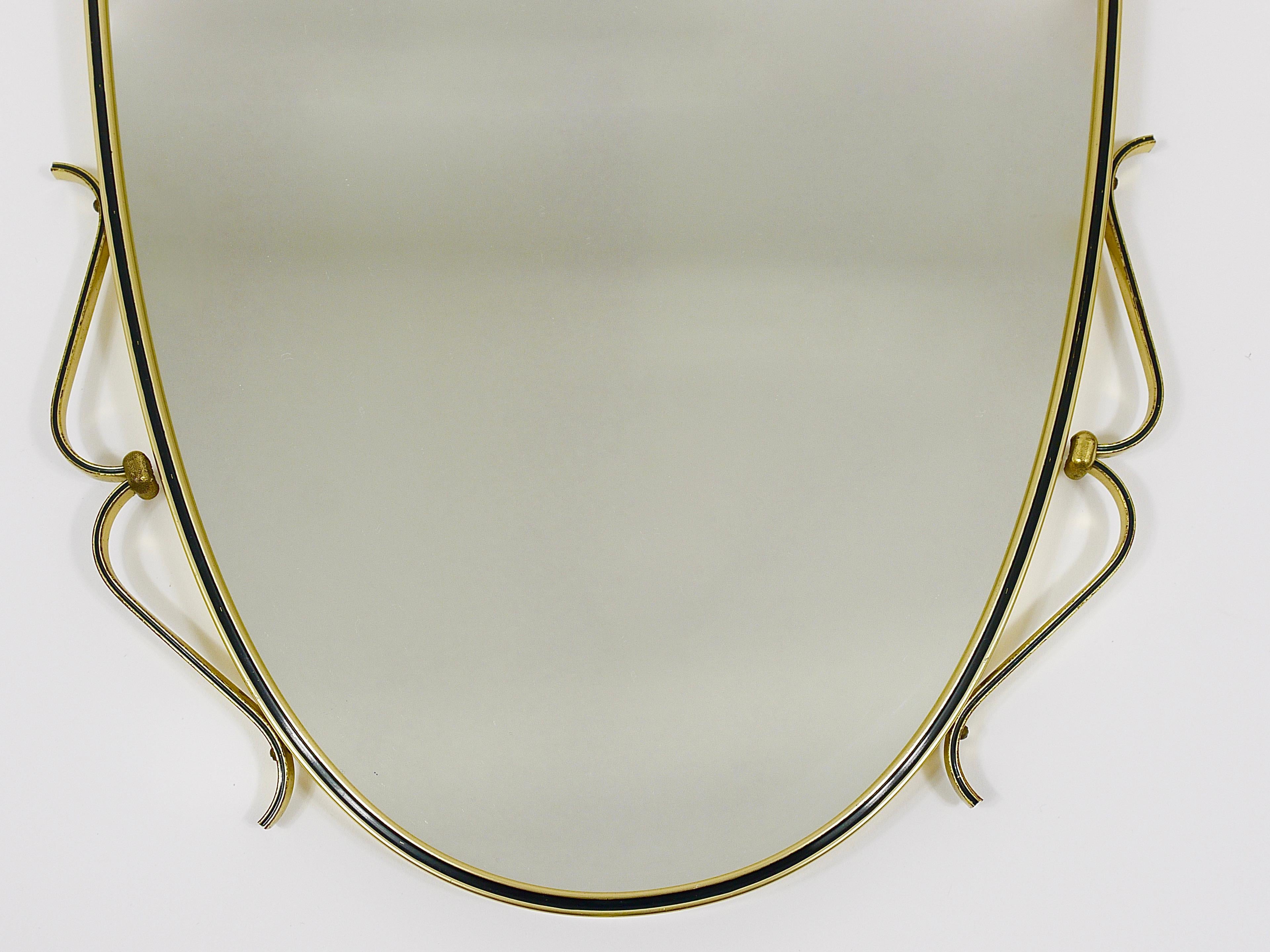 Midcentury Modern Eleganter Wandspiegel aus Messing und Schwarz, Italien, 1950er Jahre im Angebot 6