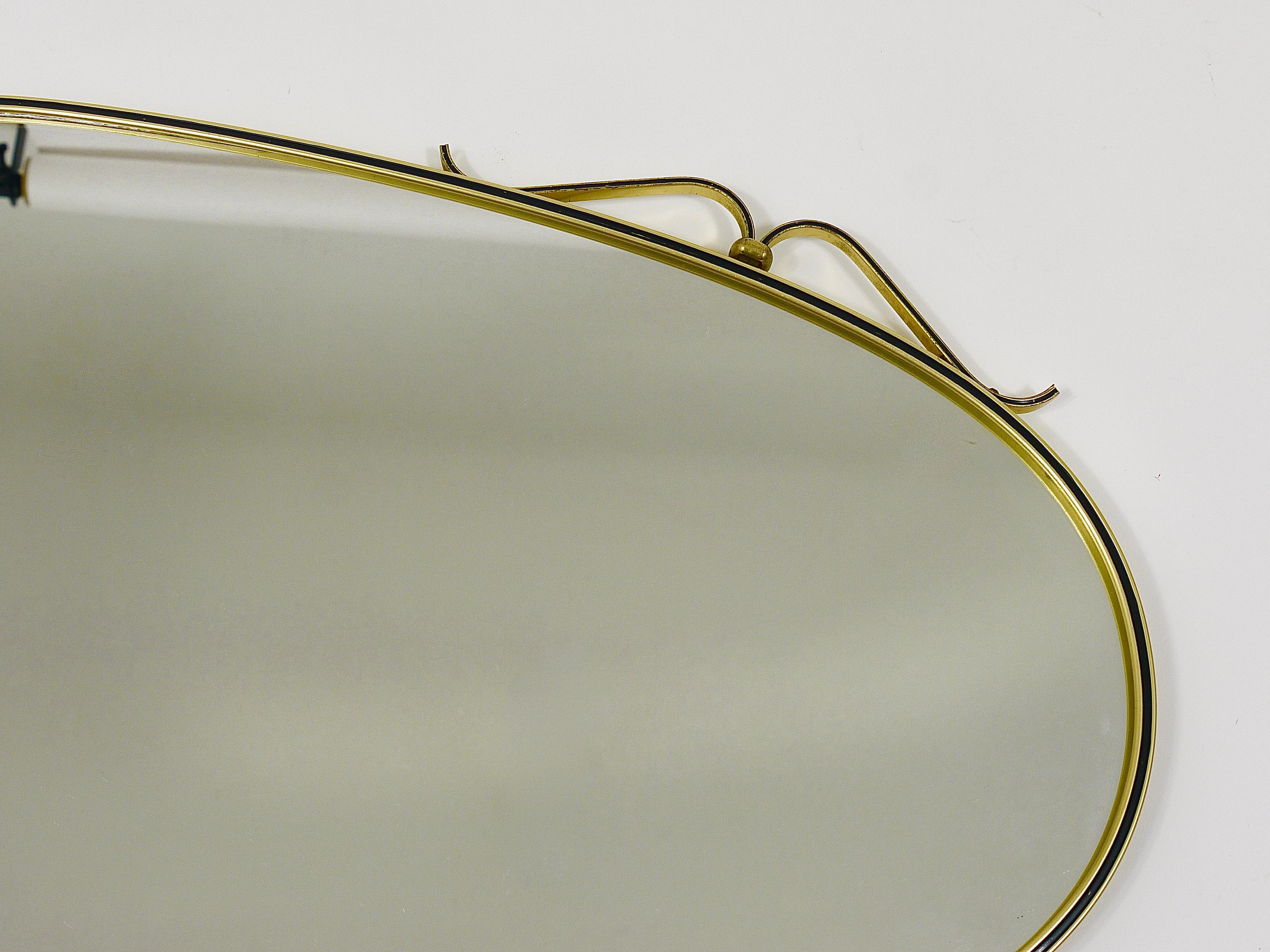 Midcentury Modern Eleganter Wandspiegel aus Messing und Schwarz, Italien, 1950er Jahre im Angebot 7