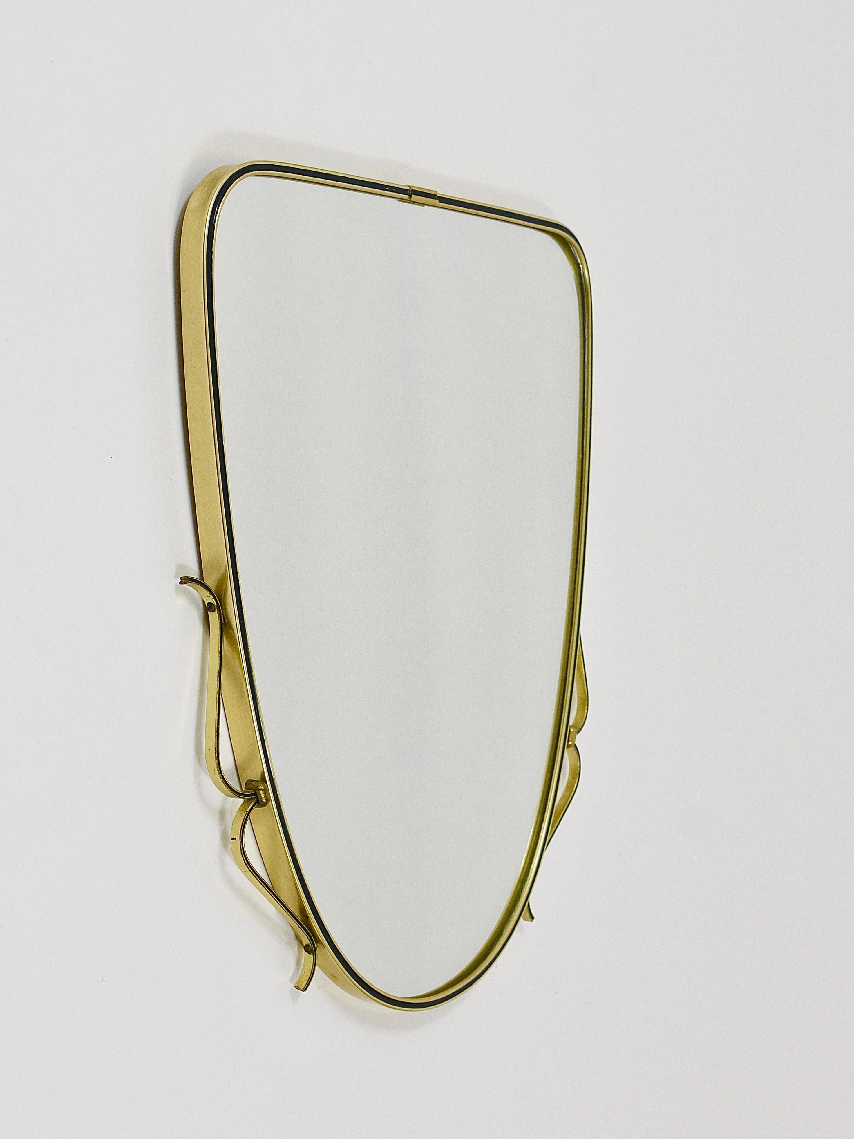 Midcentury Modern Eleganter Wandspiegel aus Messing und Schwarz, Italien, 1950er Jahre im Angebot 9