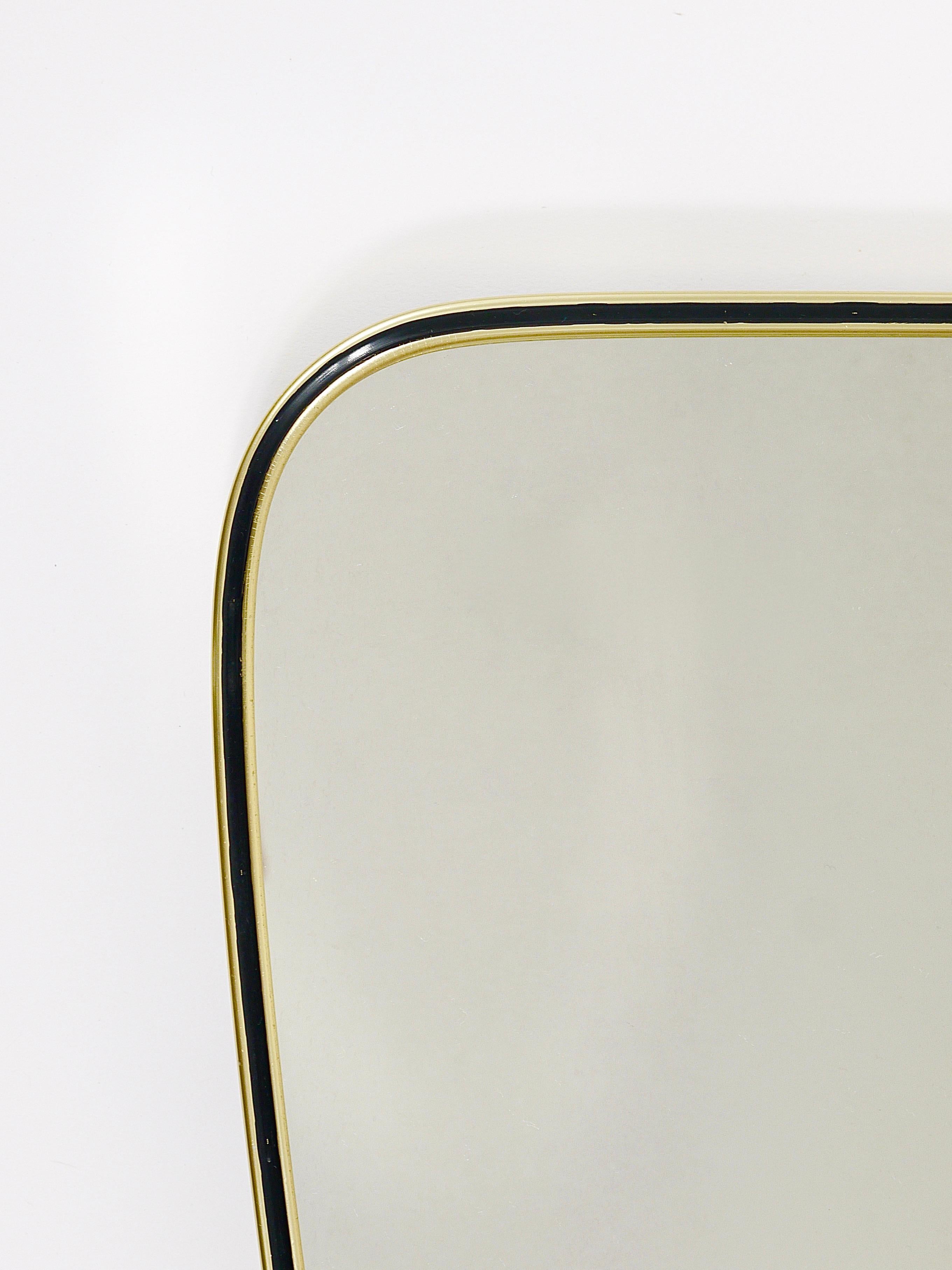 Midcentury Modern Eleganter Wandspiegel aus Messing und Schwarz, Italien, 1950er Jahre im Angebot 4