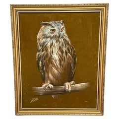 The Modernity Era, Stunning Quality Eagle Owl Chalk Drawing on Velvet Canvas (Dessin à la craie d'un aigle et d'un hibou sur une toile de velours)