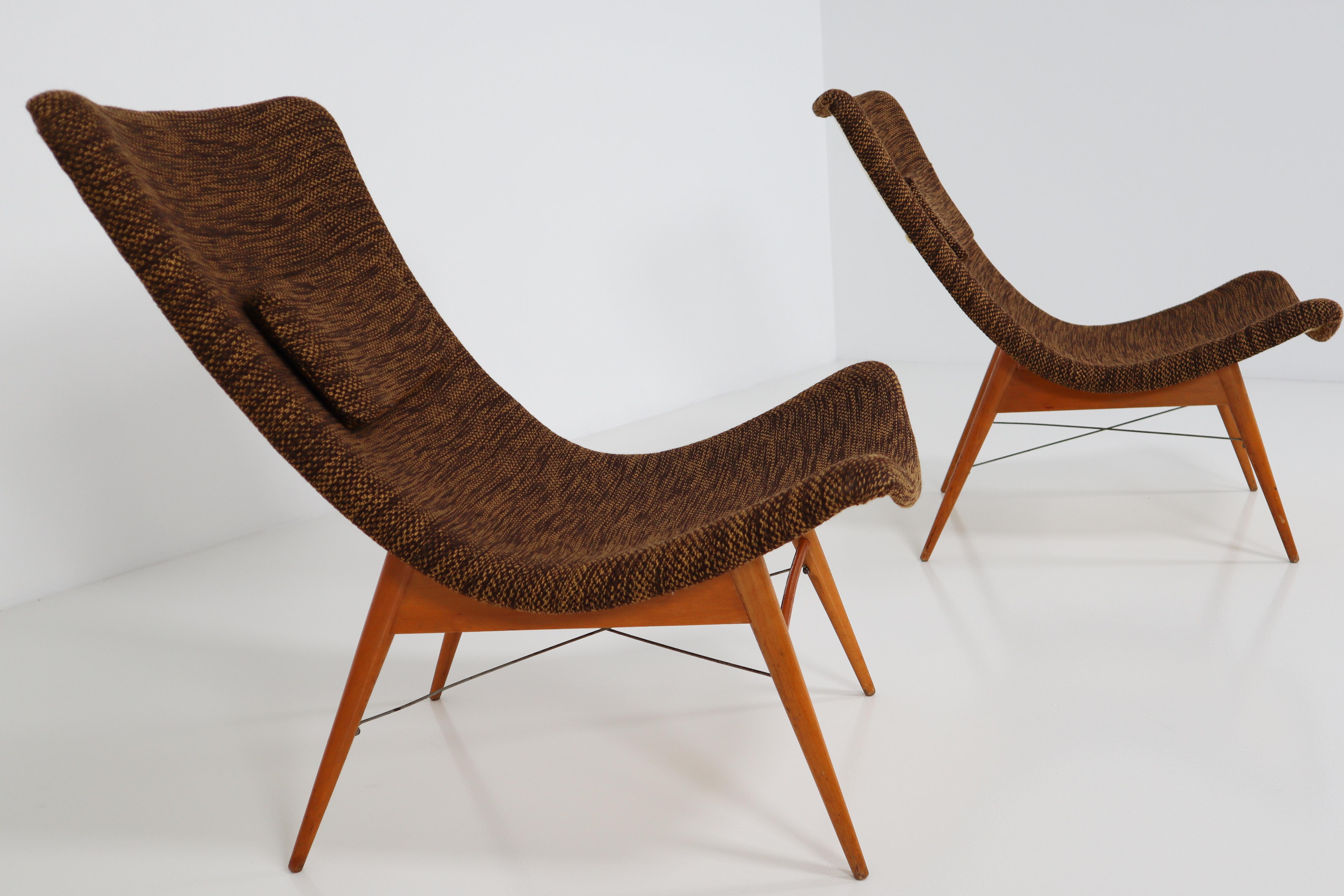 Mid-Century Modern Fiberglass Lounge Chairs by Miroslav Navratil CZ, 1959 In Good Condition In Almelo, NL