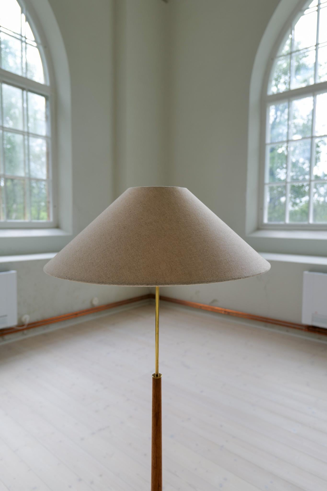 Lampadaire moderne du milieu du siècle, teck et laiton Bergboms, Suède, années 1960 en vente 2