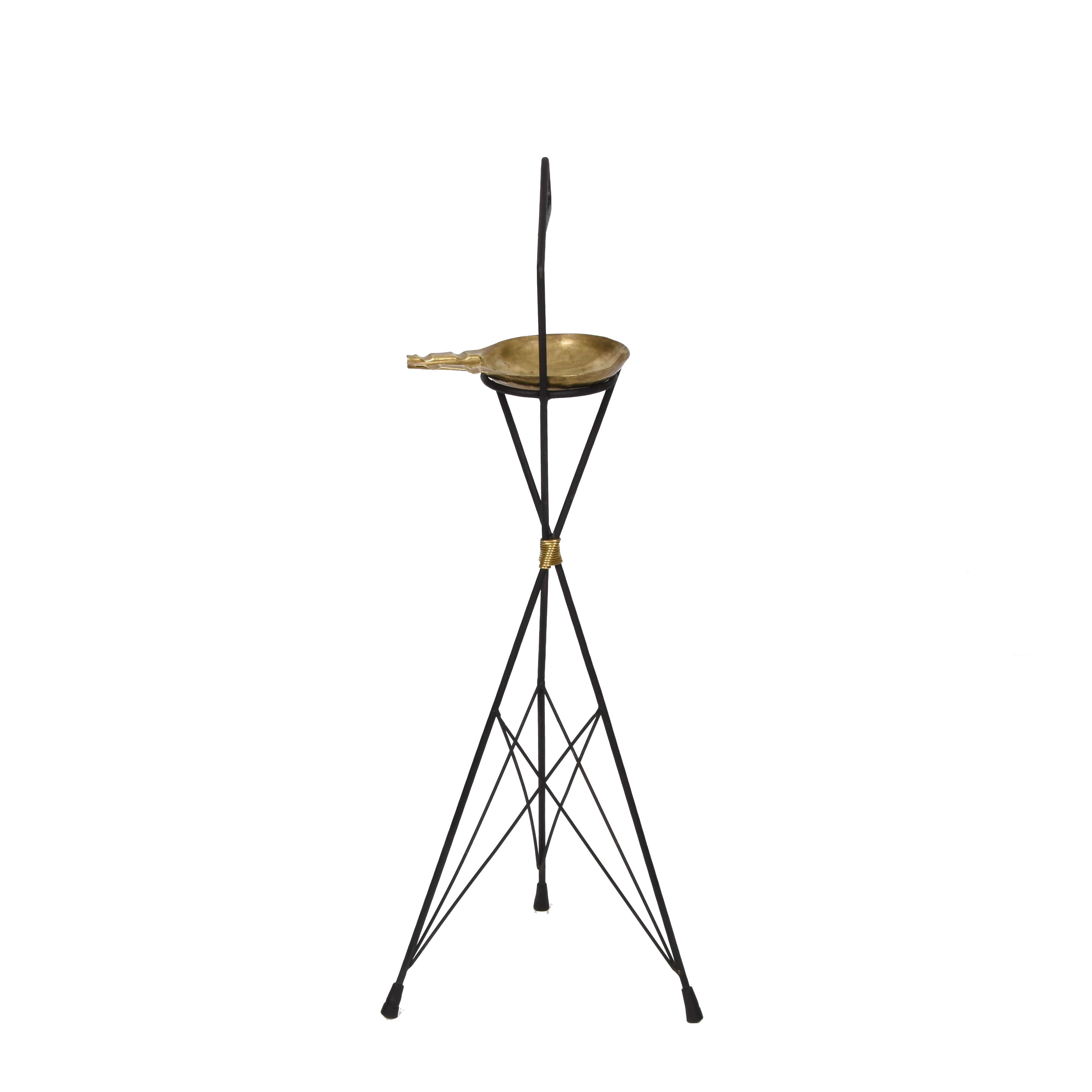 Mid-Century Modern Gilded Brass and Black Iron Italian Ashtray, 1950s 4