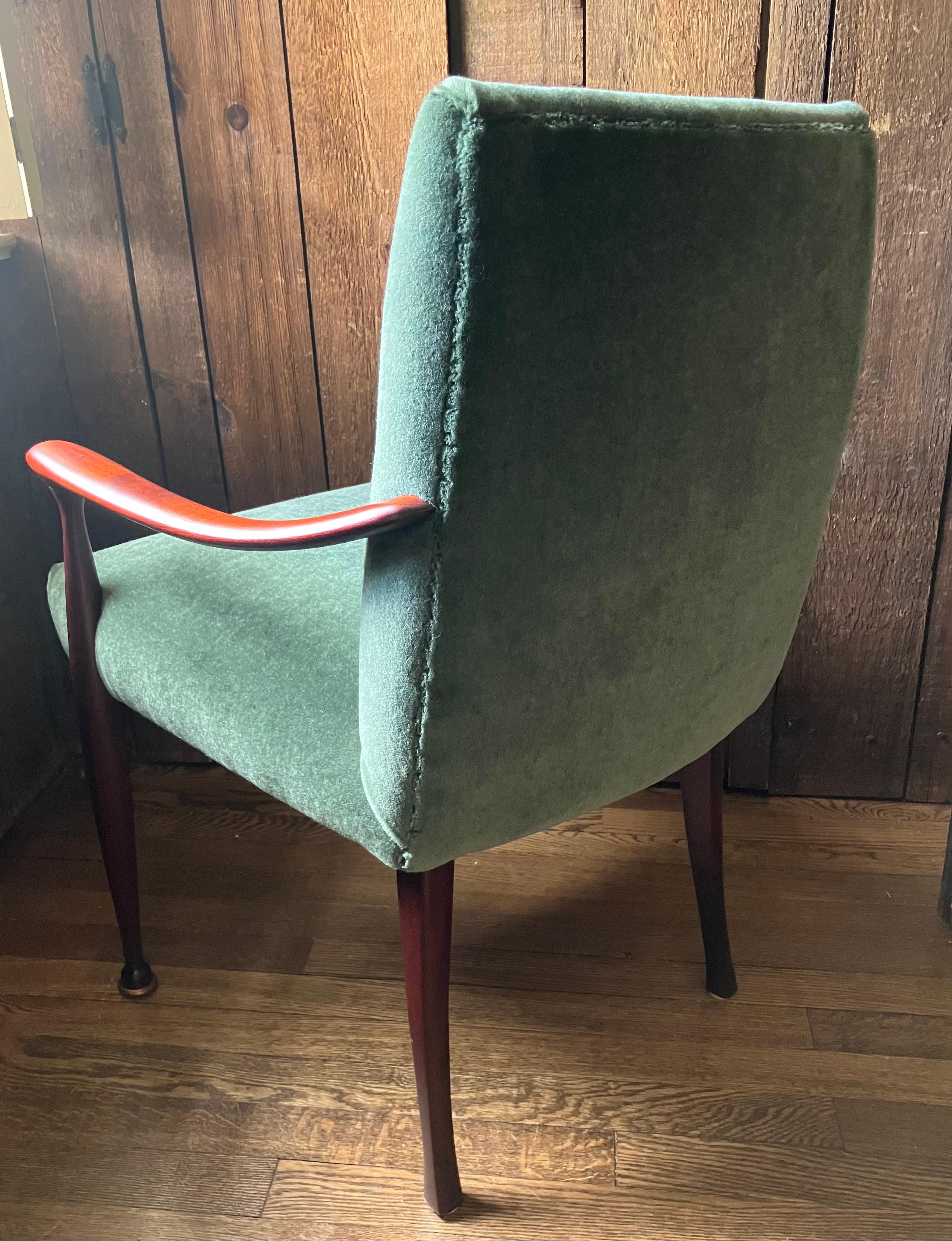 Mohair Sedia moderna di metà secolo in mohair verde in vendita