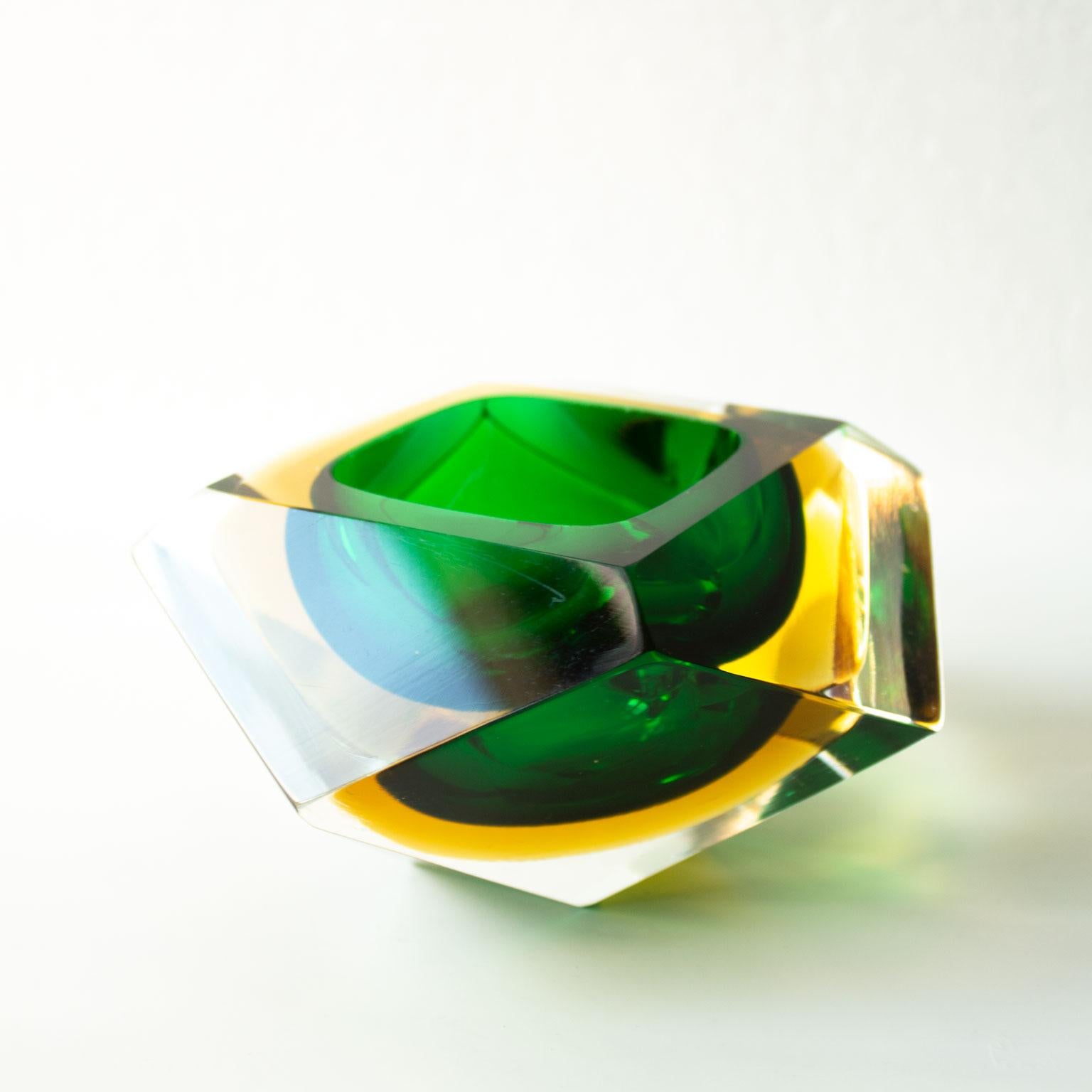 Art Glass Mid-Century Modern Green Sommerso Murano Glass Bowl Attributed to Flavio Poli