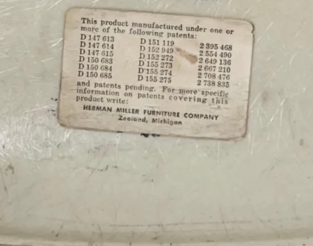 Mid-Century moderno Set di 8 sedie da pranzo Herman Miller, moderne e di metà secolo. in vendita