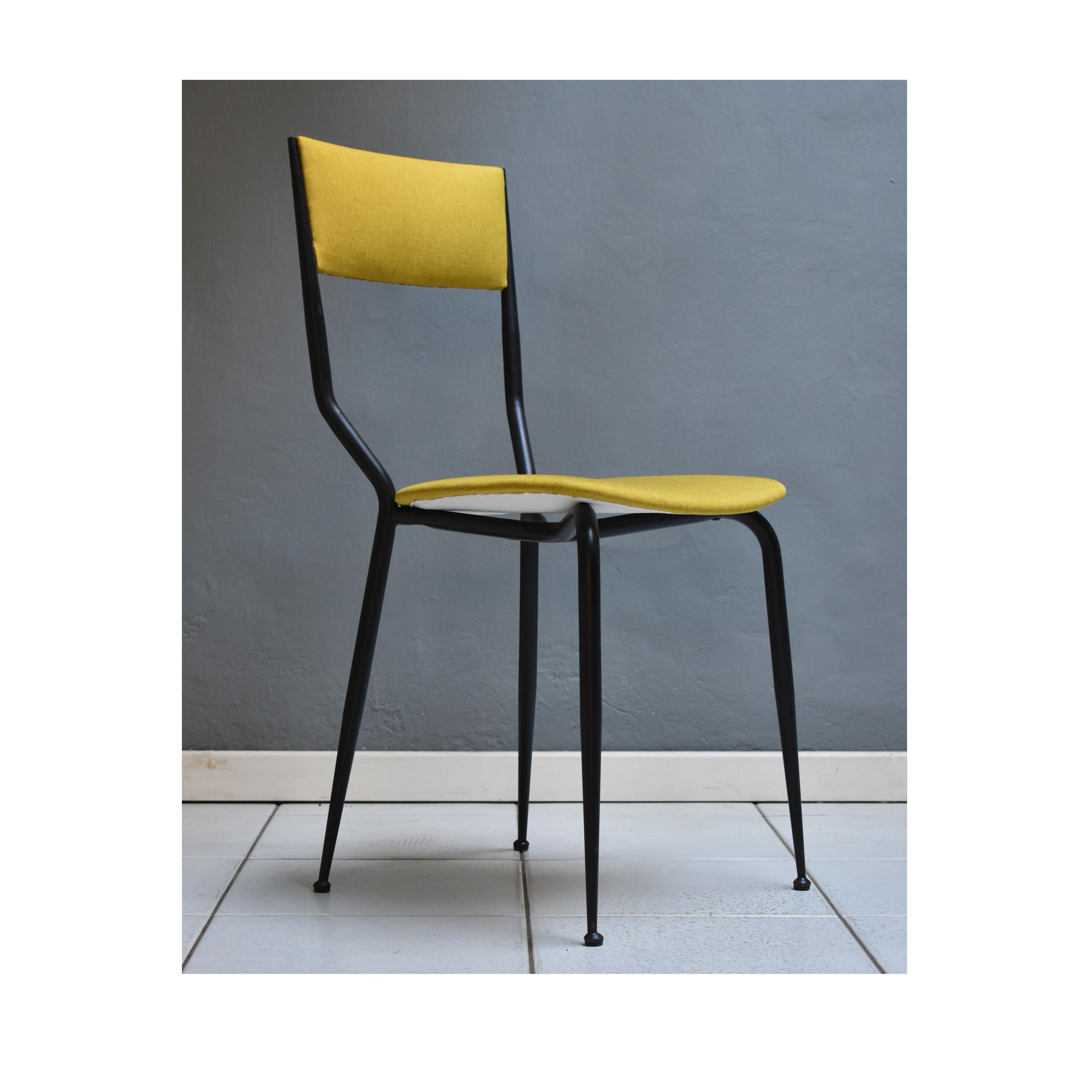 Milieu du XXe siècle The Moderns Modernity Italian 6 Dining Chairs 1960 Black Iron Structure OcherFabric