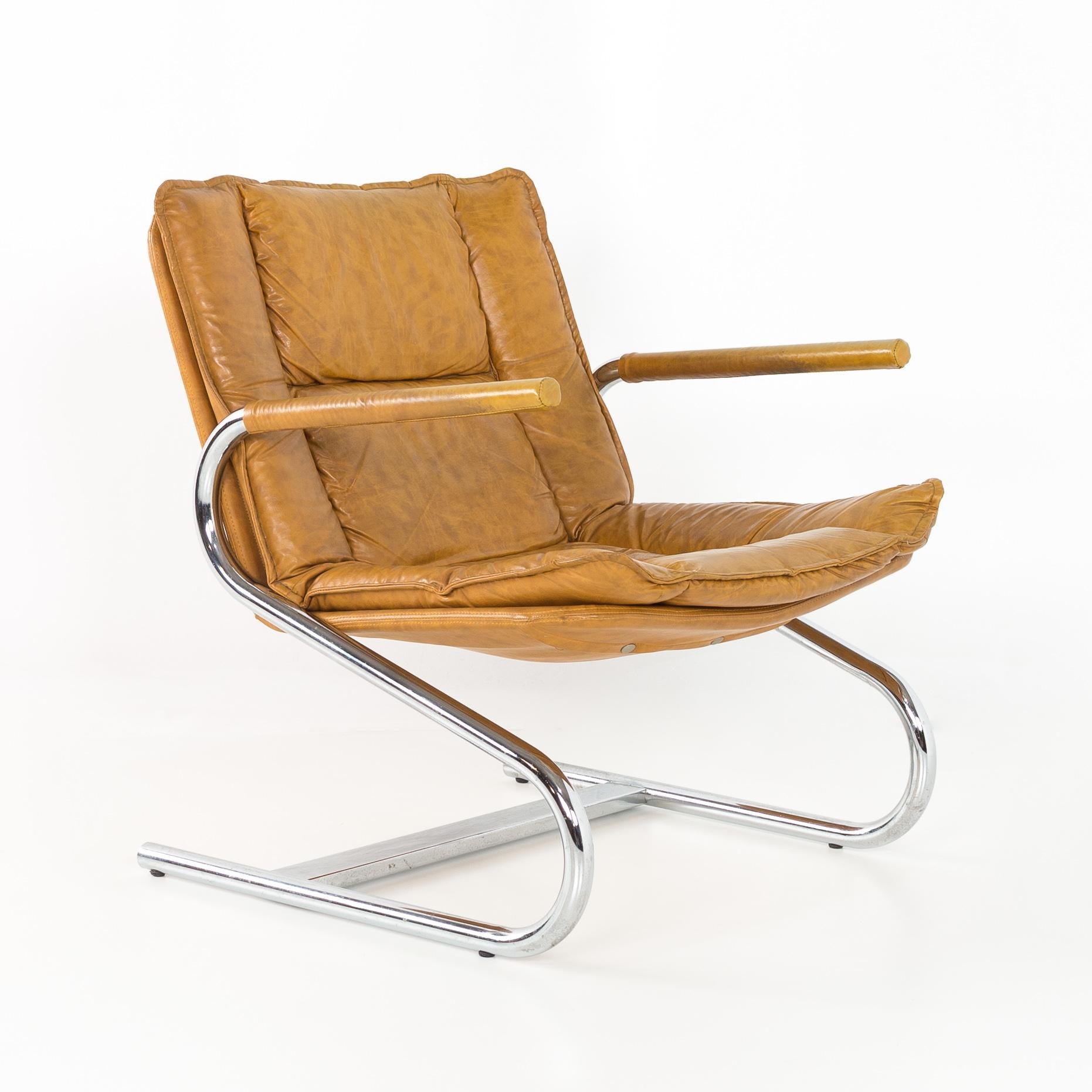 Mid-Century Modern Italian Chrome Z-Lounge Chairs, Pair In Good Condition In Countryside, IL