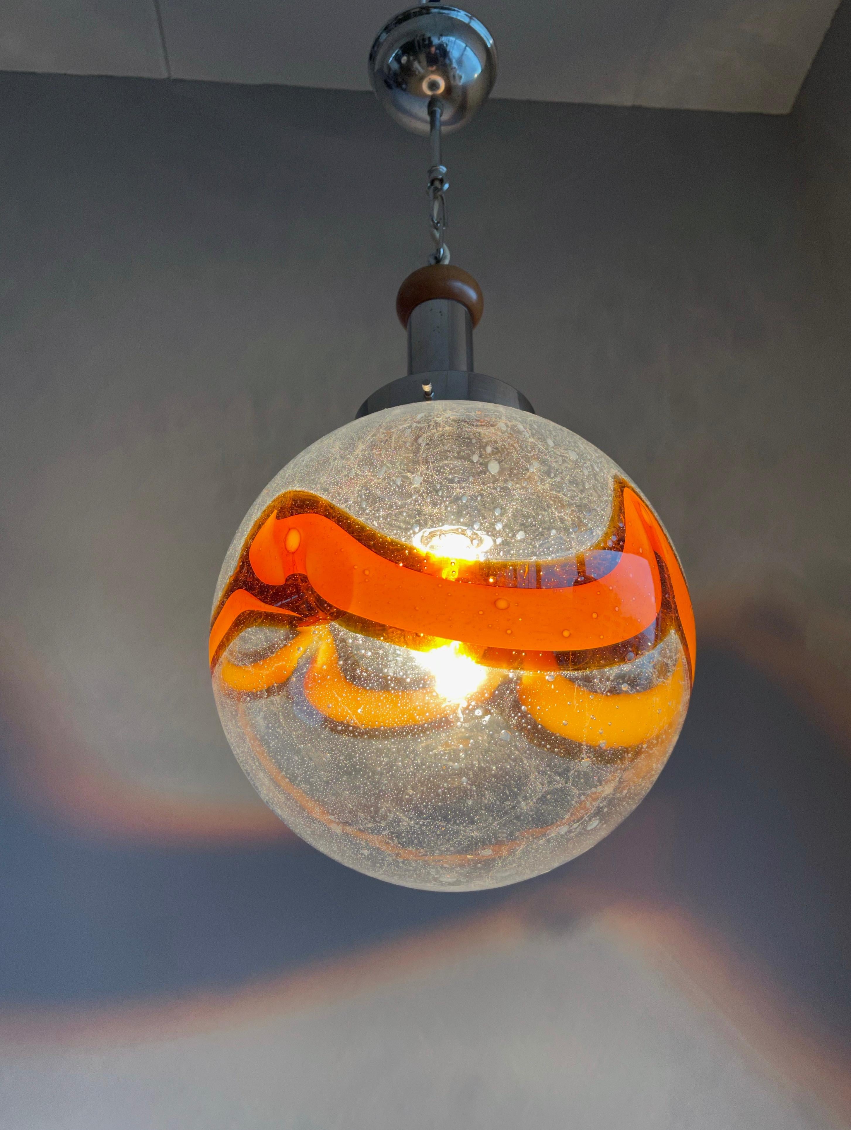 Lampe à suspension italienne en verre d'art de Murano soufflé à la bouche coloré, mi-siècle moderne en vente 2