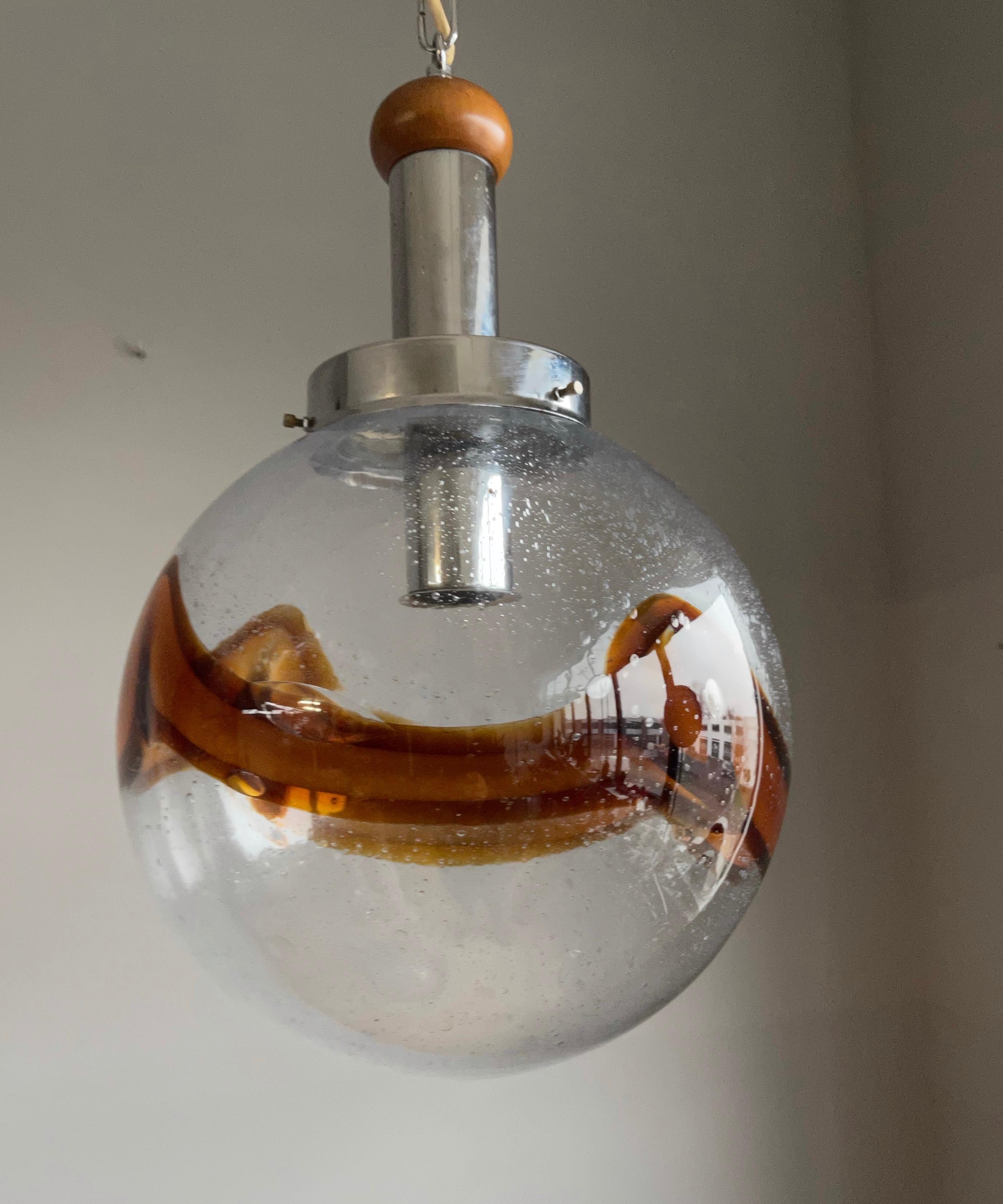 Lampe à suspension italienne en verre d'art de Murano soufflé à la bouche coloré, mi-siècle moderne en vente 4