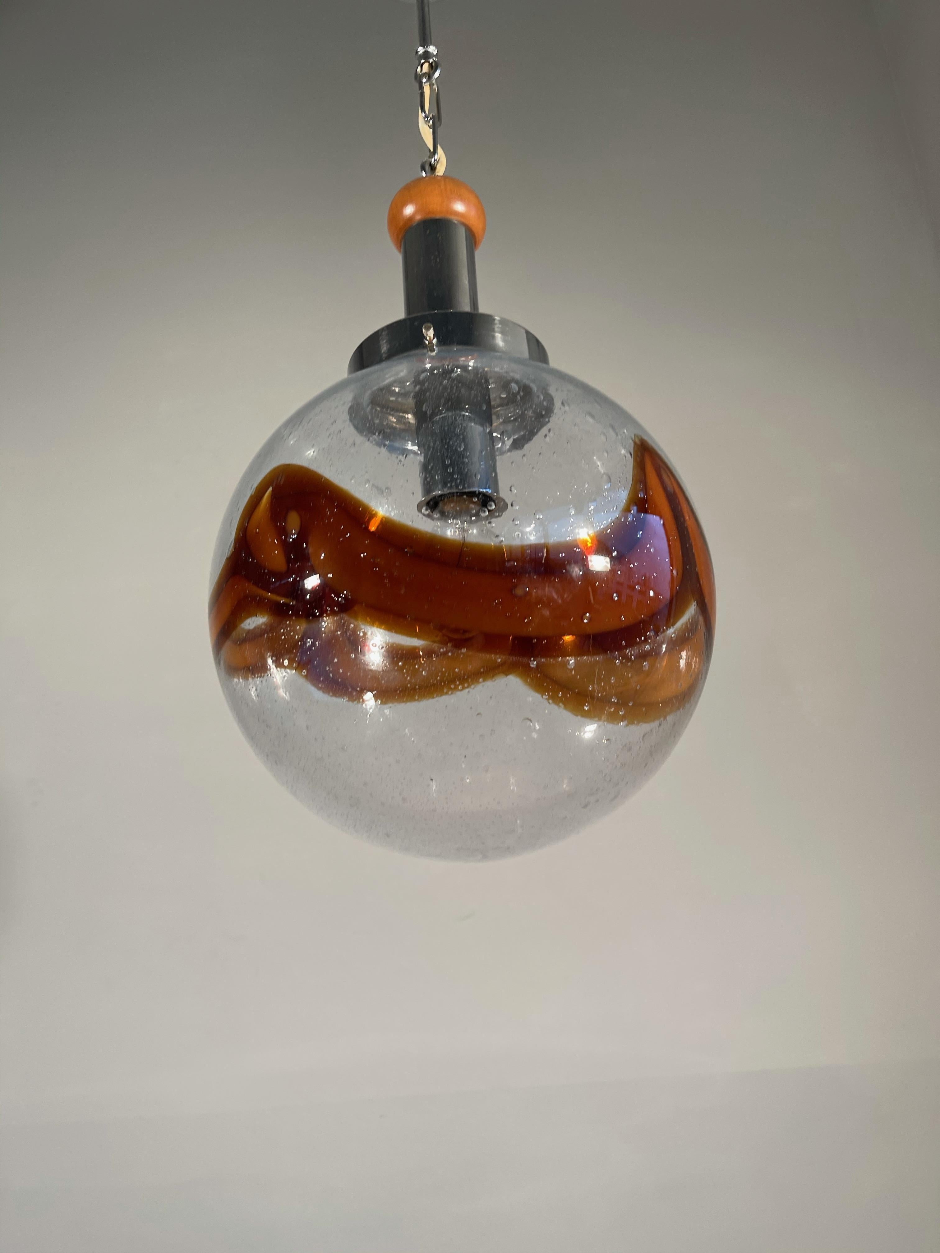 Verre brun Lampe à suspension italienne en verre d'art de Murano soufflé à la bouche coloré, mi-siècle moderne en vente