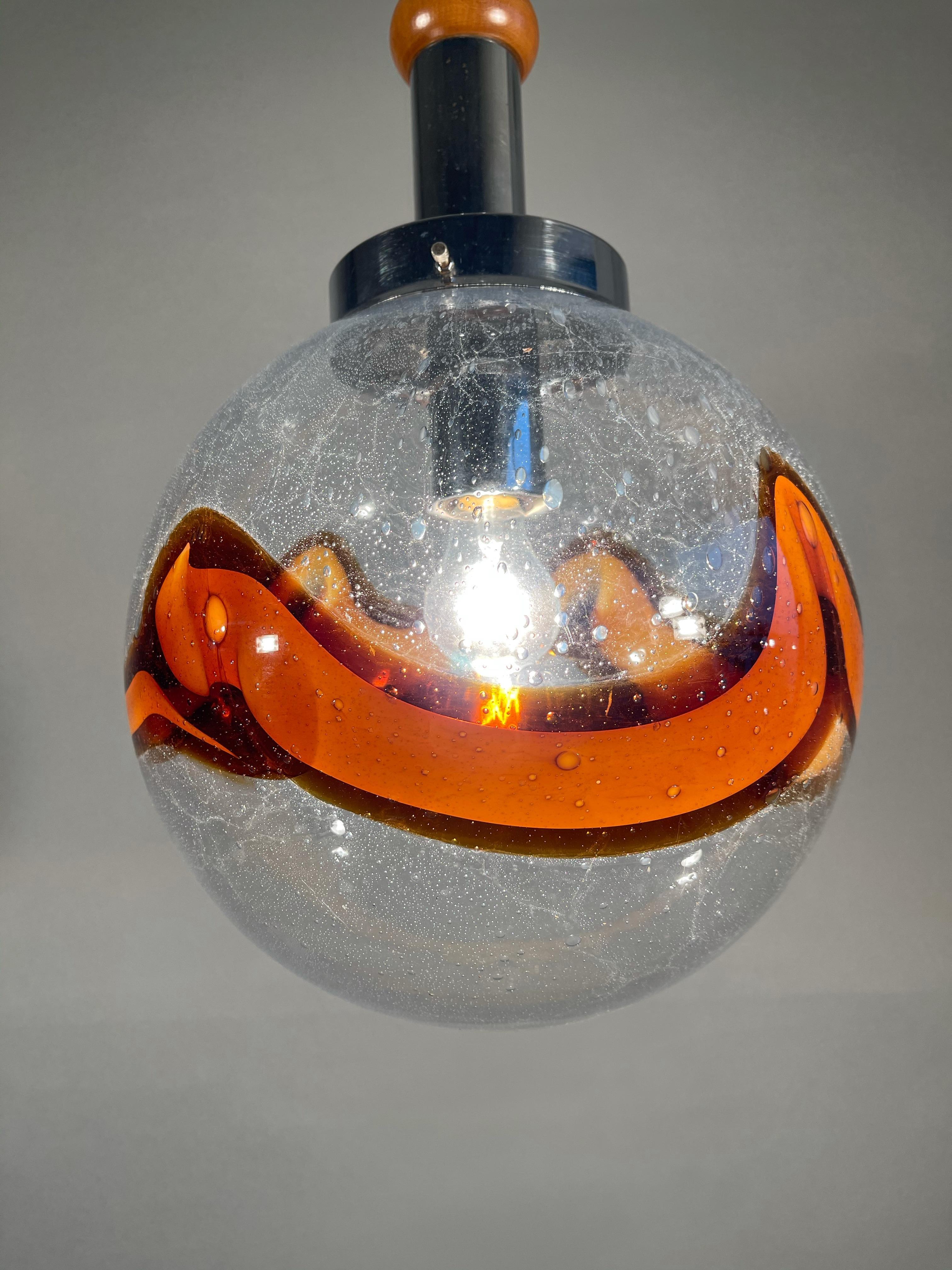 Lampe à suspension italienne en verre d'art de Murano soufflé à la bouche coloré, mi-siècle moderne en vente 1