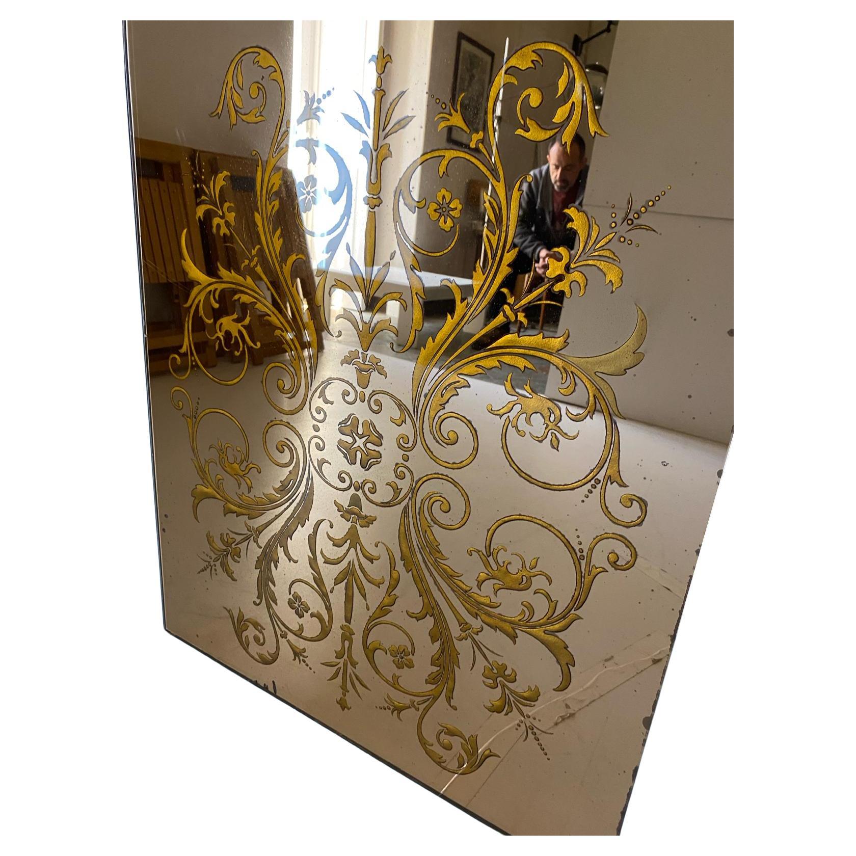 Espejo de pie de cristal decorado italiano moderno de mediados de siglo en venta 2