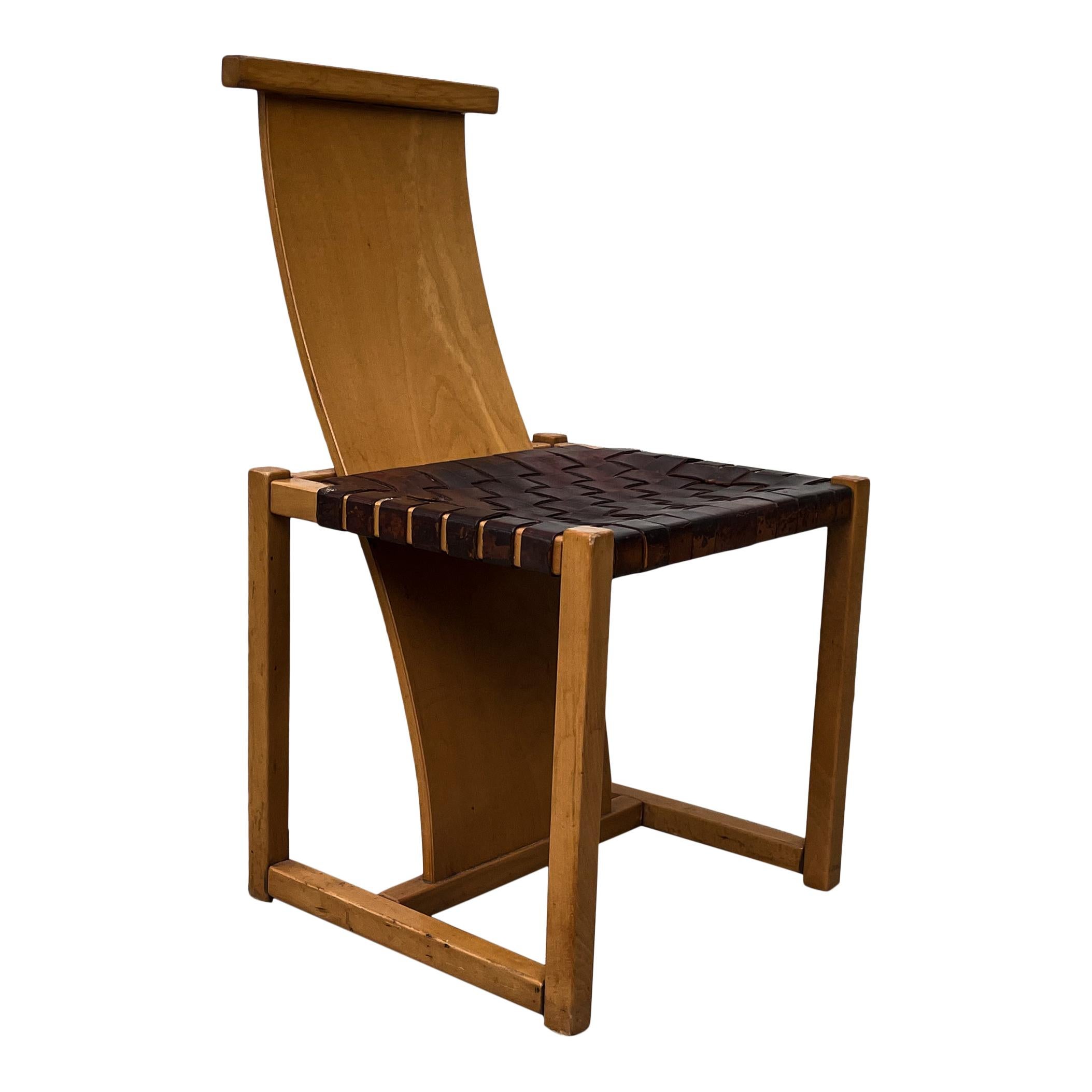 Sedie da pranzo in faggio e pelle di design italiano del Medioevo, anni '70, set di 4 sedie in vendita 4