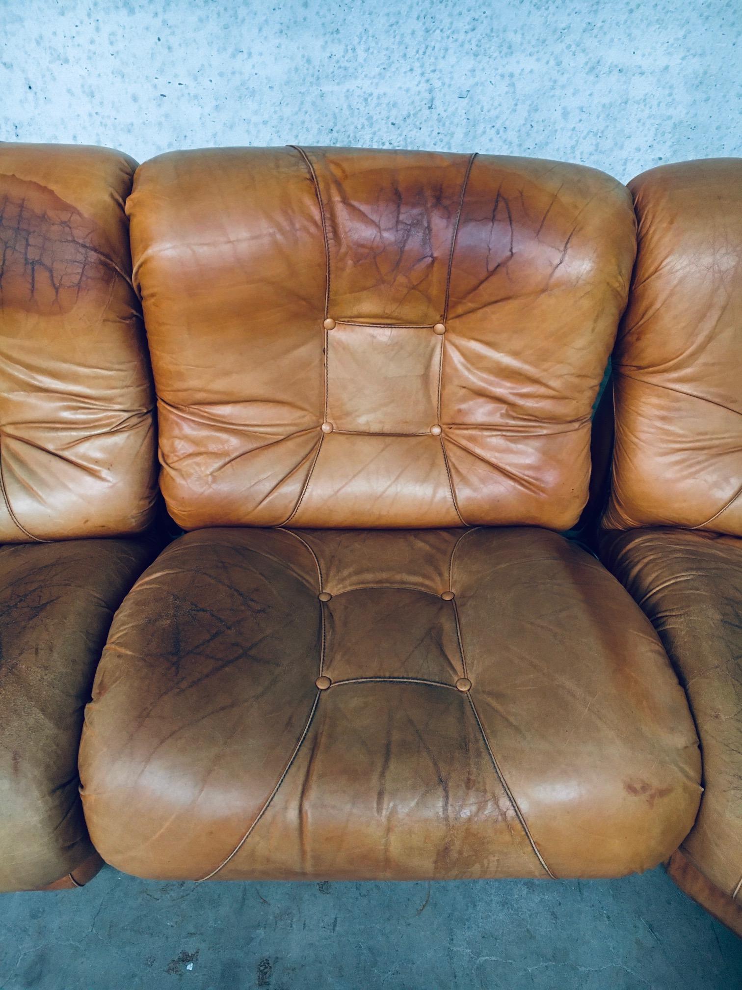 Italian Design COROLLA Leather Sectional Sofa by I.P.E. Italy 1970's For Sale 12