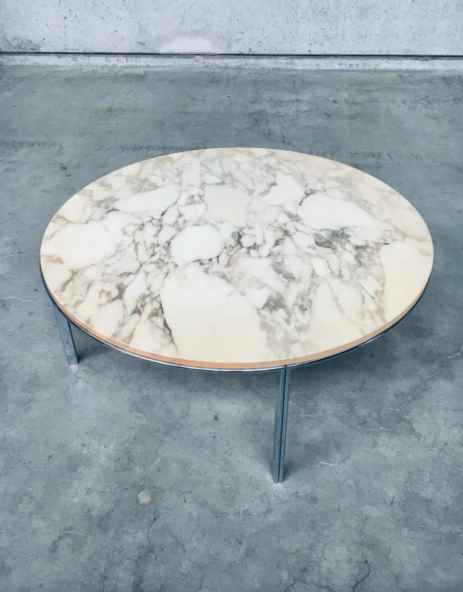 Mid-Century Modern Italian Design Marble Coffee Table, 1960s, Italy For Sale 2