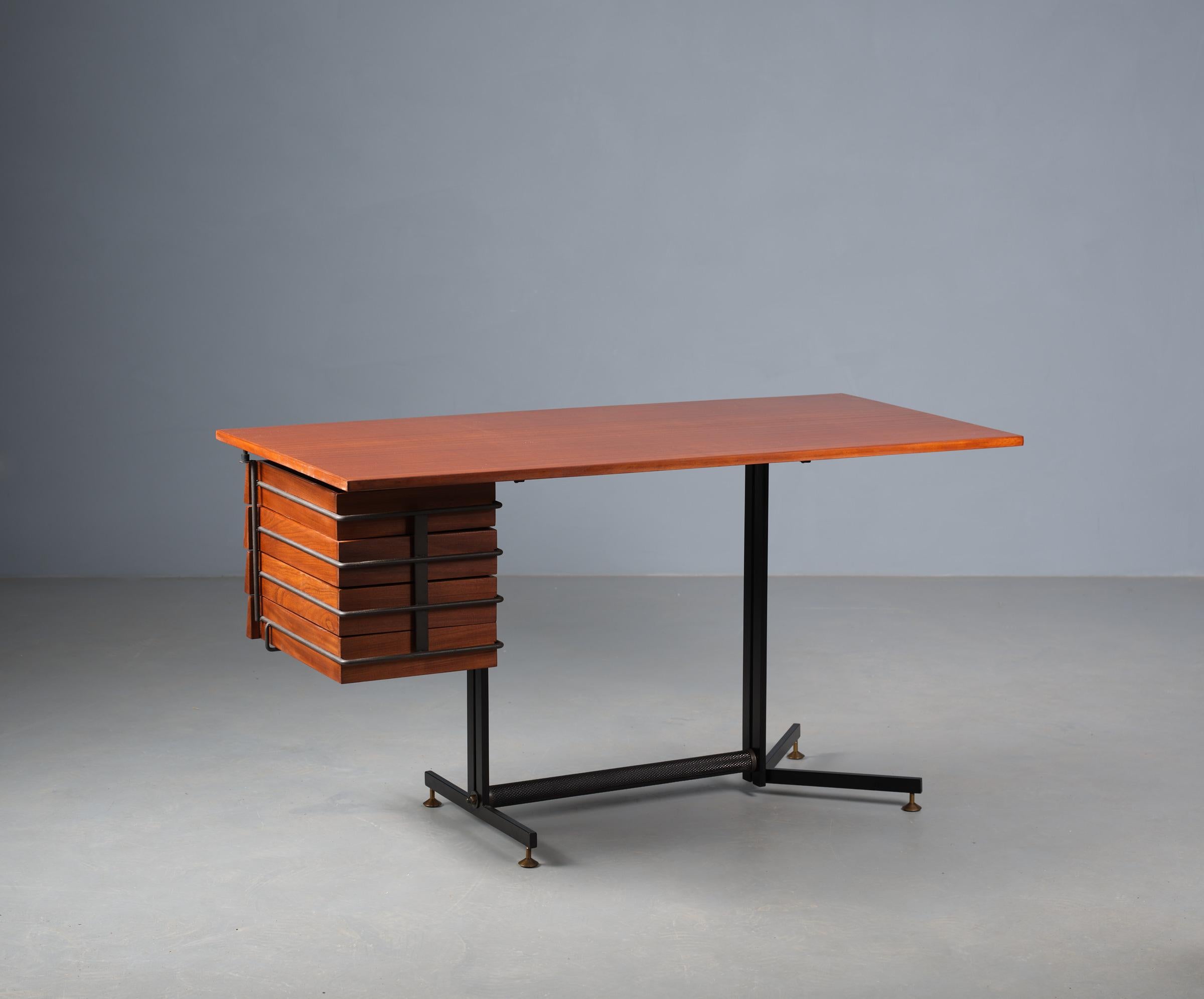 Midcentury Modern Italian Teak Desk: Expertly Restored to Original Beauty  For Sale 4