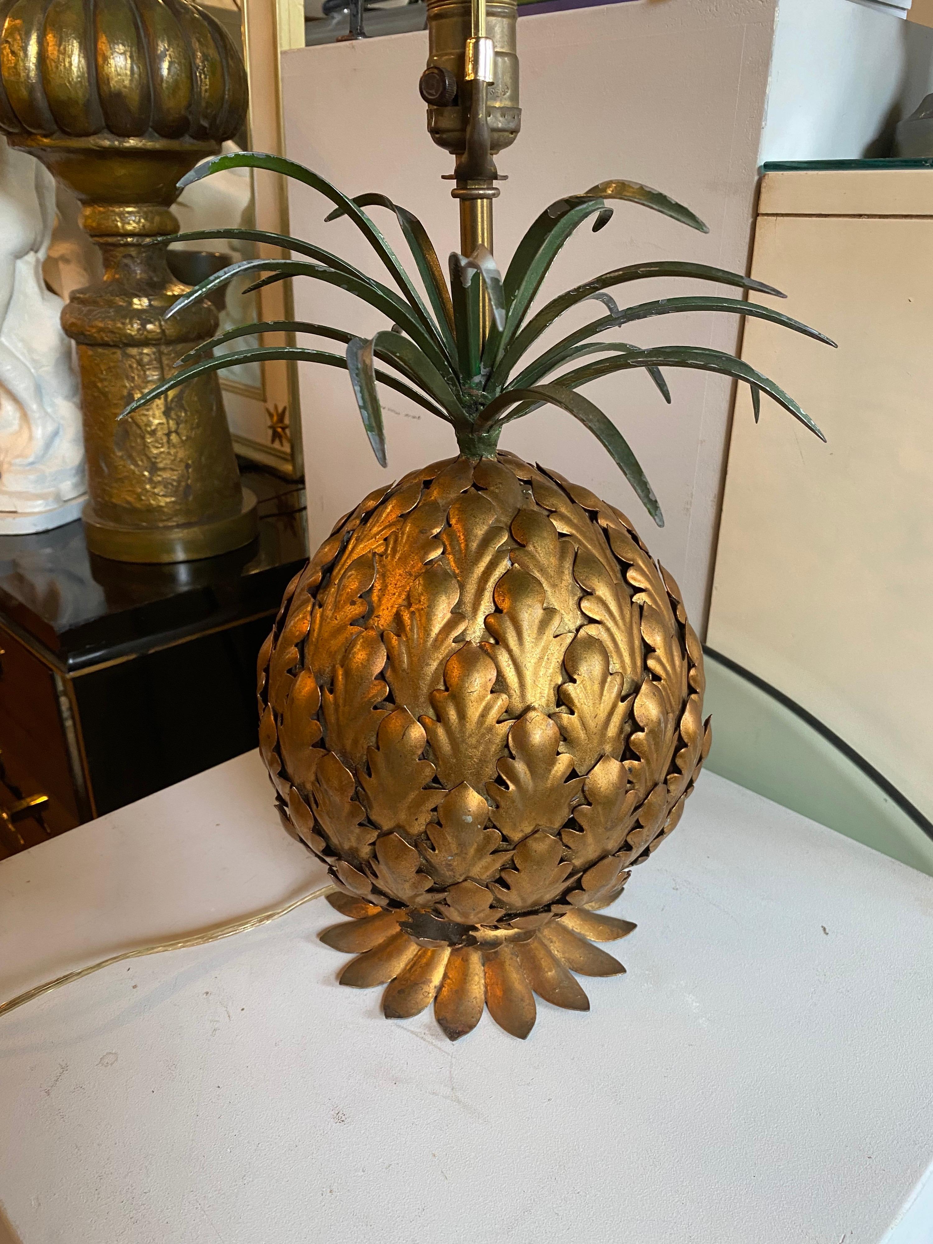 Mid-Century Modern Italian Tole Gilt Metal Pineapple Lamp, Hollywood Regency 4