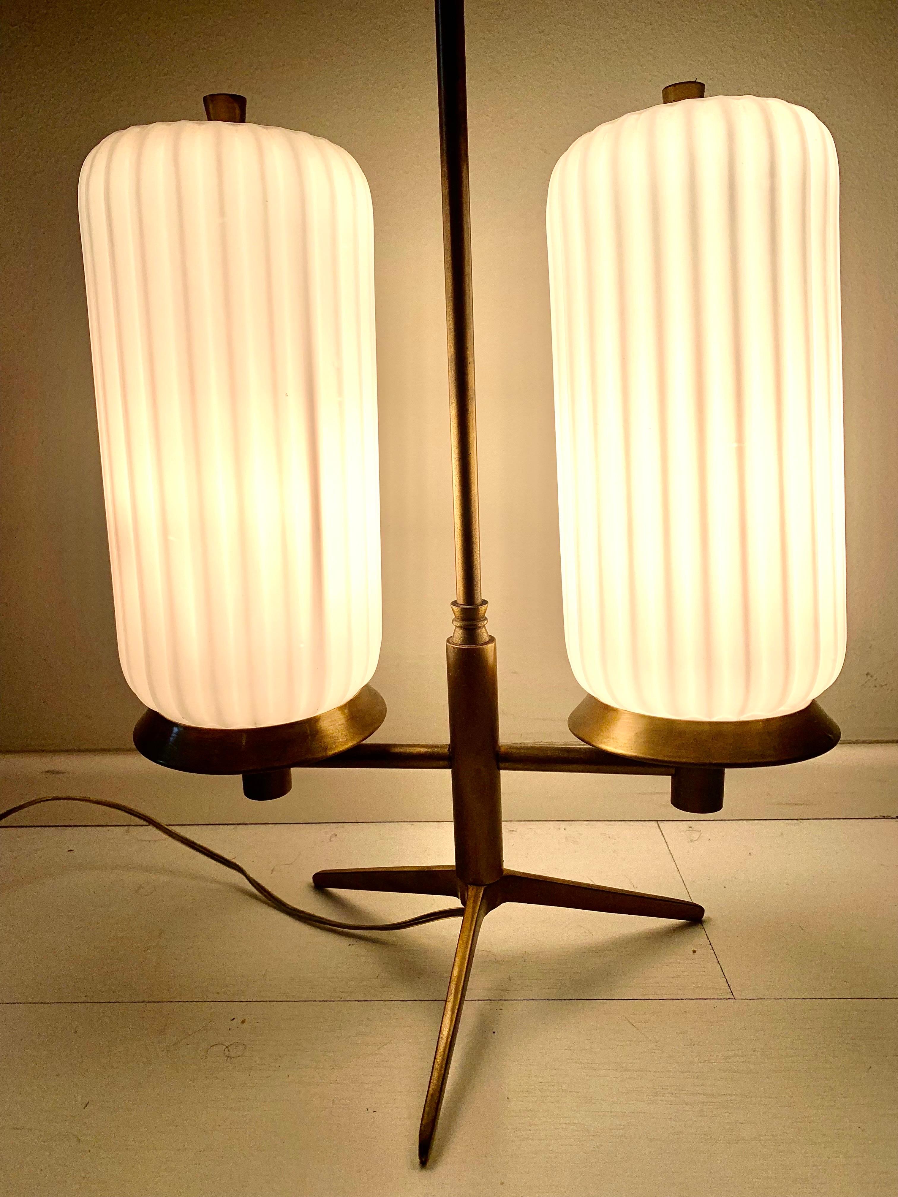 Opaline Glass Midcentury Modern Italian Whithe Opaline and Brass  Tripode Table Lamp For Sale
