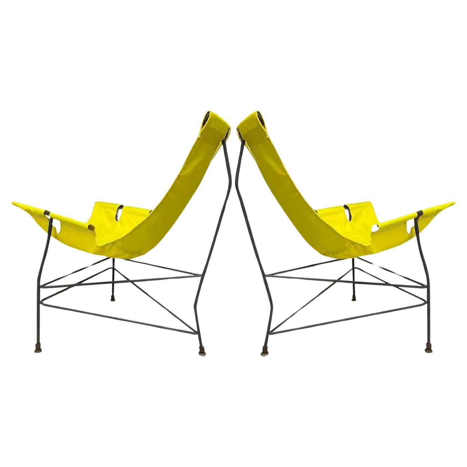 Ein Paar Jerry Johnson-Eisen-Sling-Stühle, Mid-Century Modern im Angebot