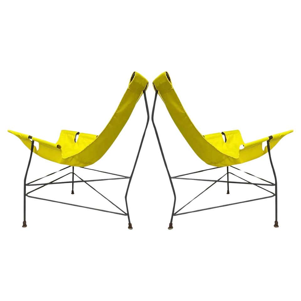Pair of Midcentury Modern Fish-Shaped Pool Lounge / Chaise Chairs in ...
