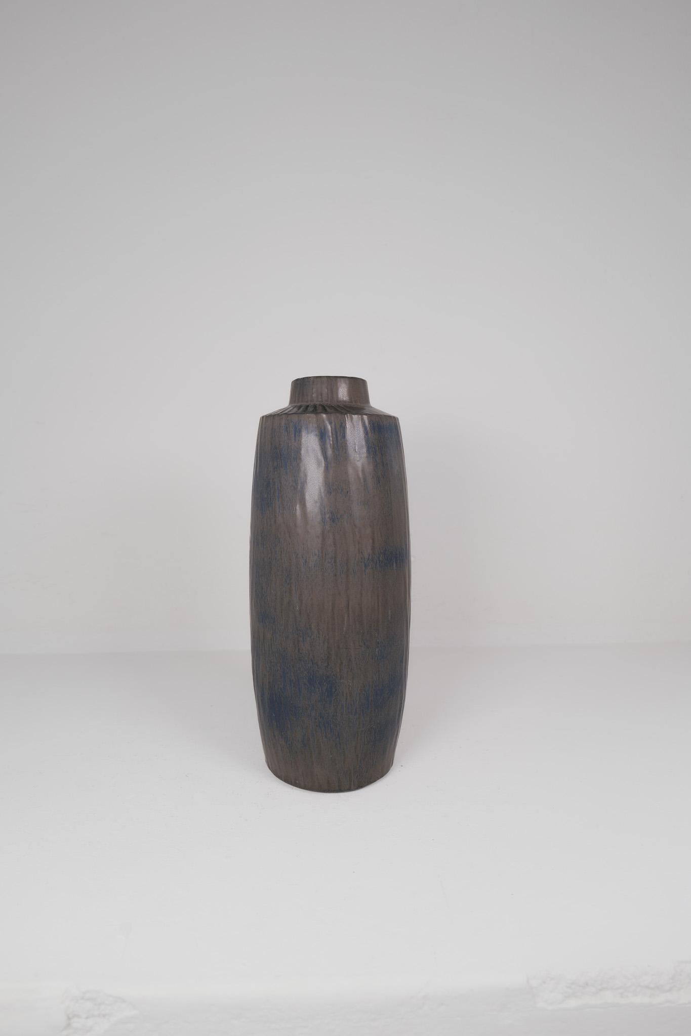 Suédois Grand vase en céramique moderne du milieu du siècle Rubus Gunnar Nylund Rörstrand, Suède en vente