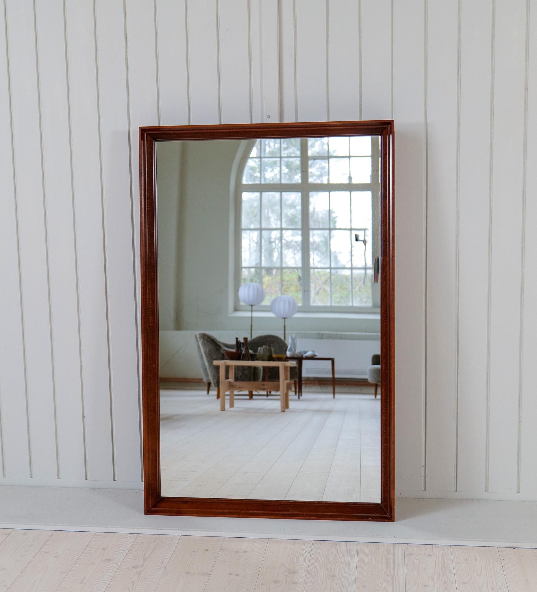 Midcentury Modern Large  Mirror in Walnut, Sweden, 1960s In Good Condition For Sale In Hillringsberg, SE
