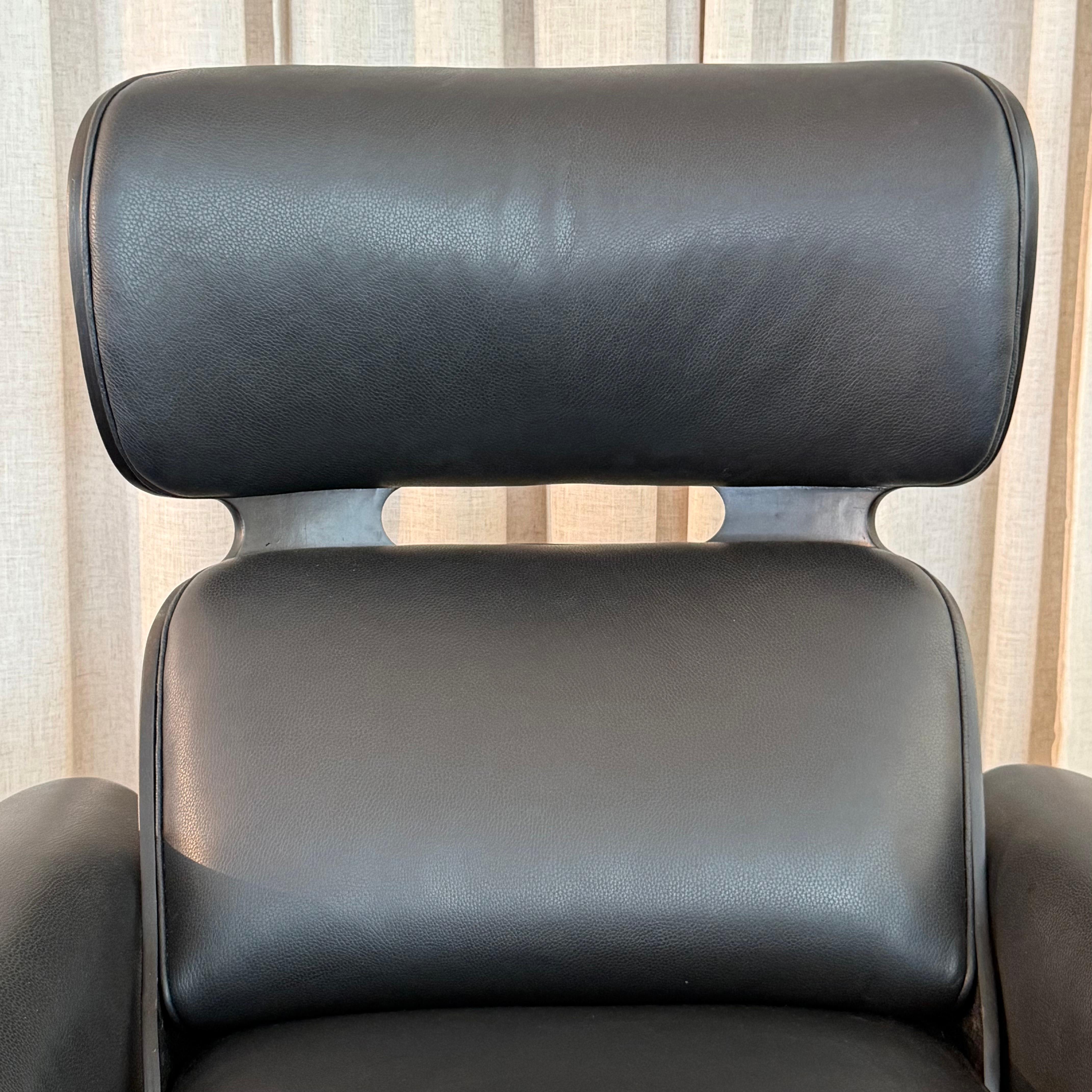 Midcentury Modern Leather Recliner Lounge Chair von George Mulhauser für Plycraft (Metall) im Angebot