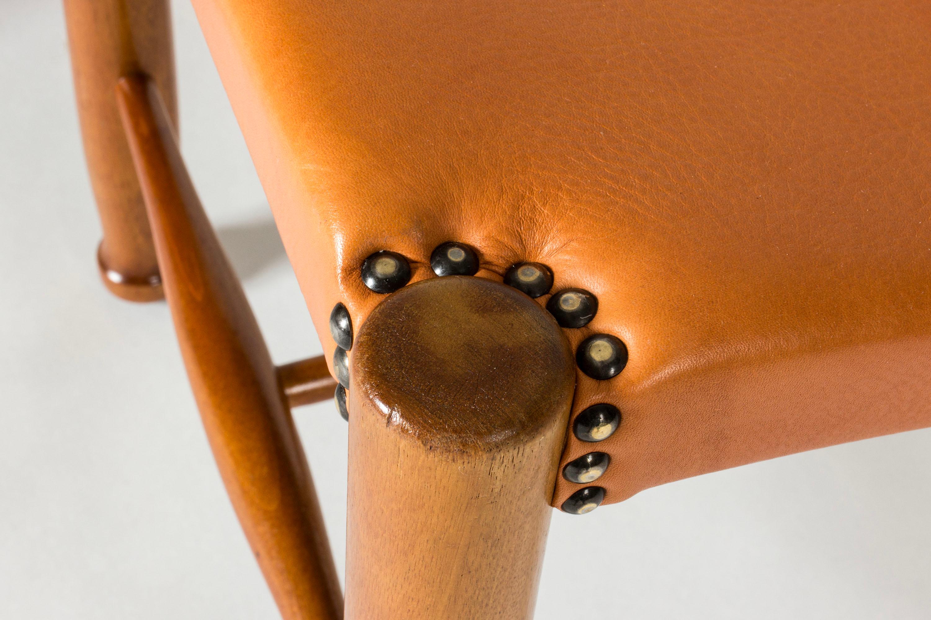 Midcentury Modern Leather Stools, Josef Frank, Svenskt Tenn, Sweden, 1950s mediados del siglo XX en venta