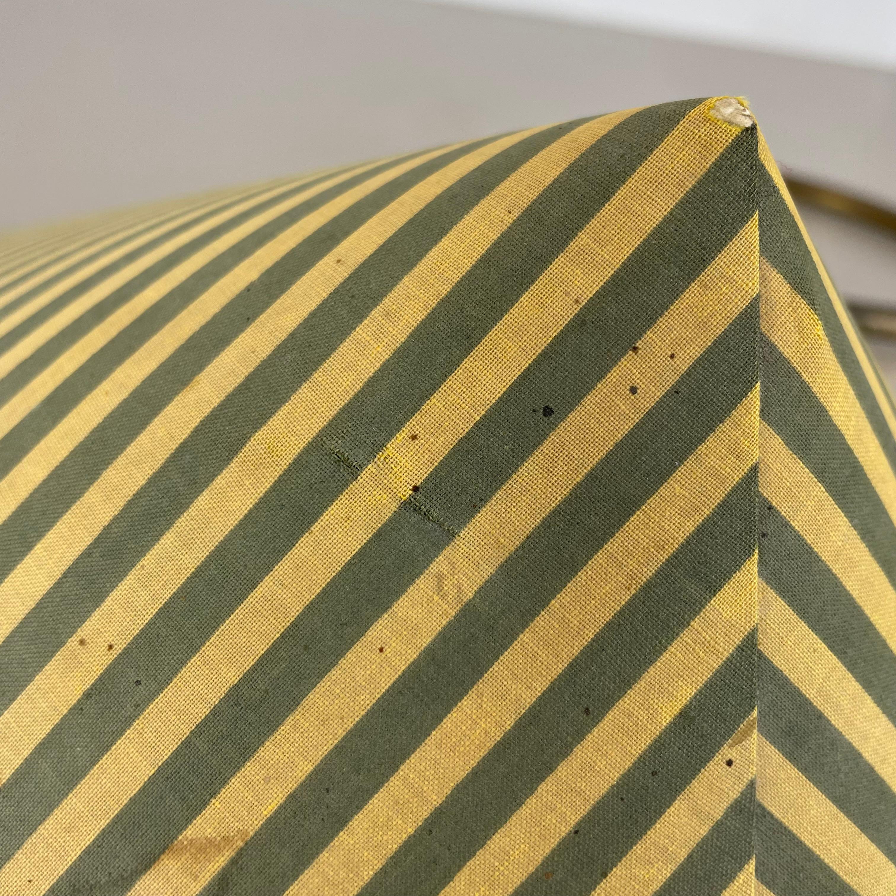 Lampe de table moderne du milieu du siècle en laiton bouclé par J.T. Kalmar attribuée à l'Autriche, années 1950 en vente 11