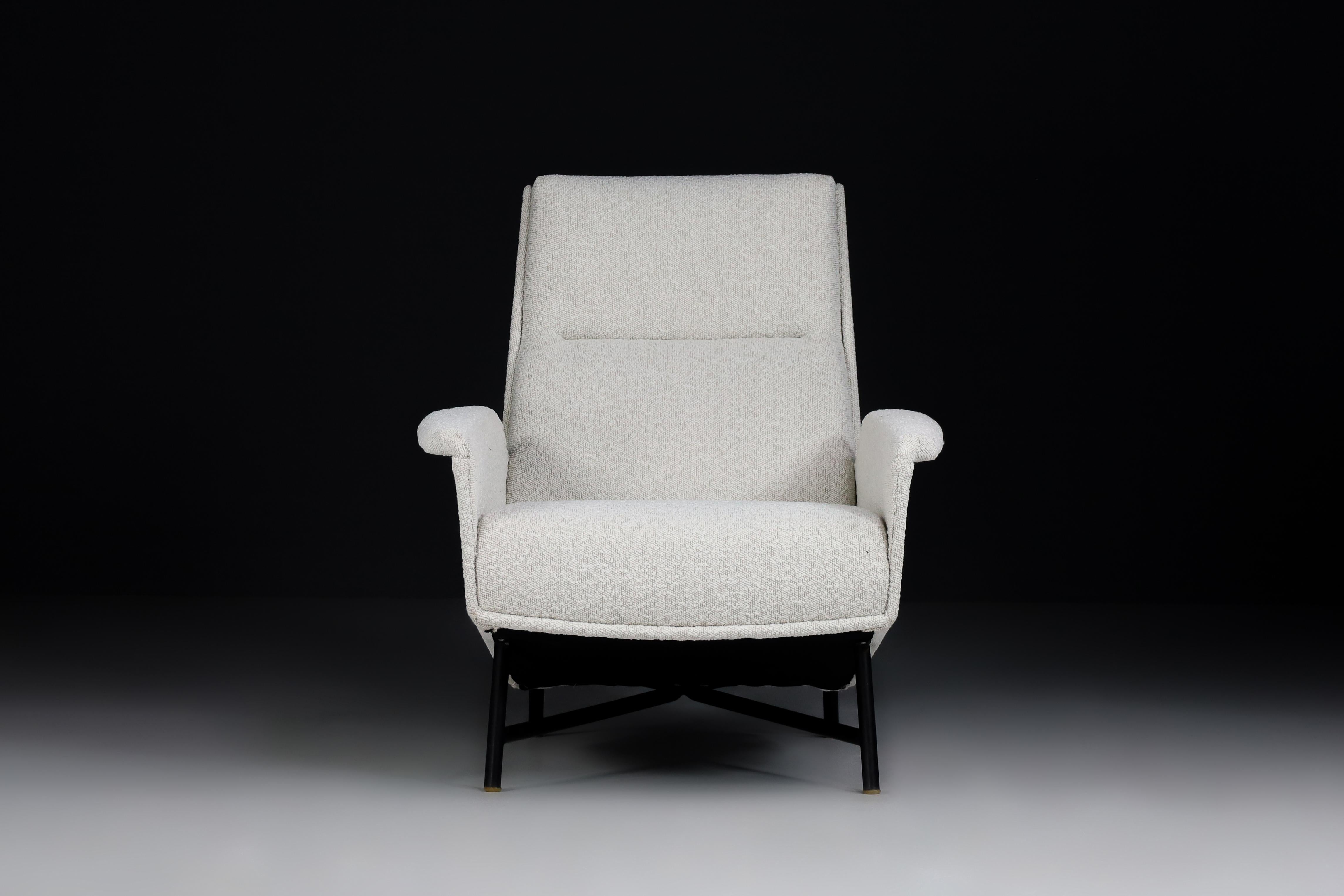 Mid-Century Modern Lounge Chairs in Re-Upholstered Boucle by Guy Besnard, 1959 For Sale 5