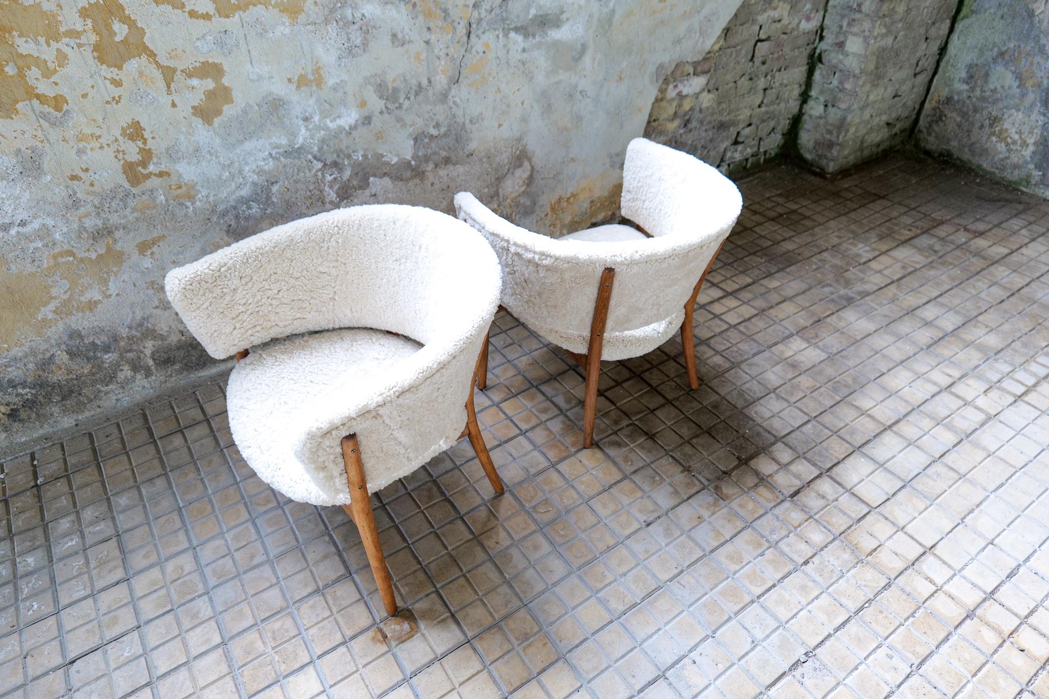 Mid-Century Modern Lounge Charis in Sheepskin and Stained Wood, Sweden, 1962 8