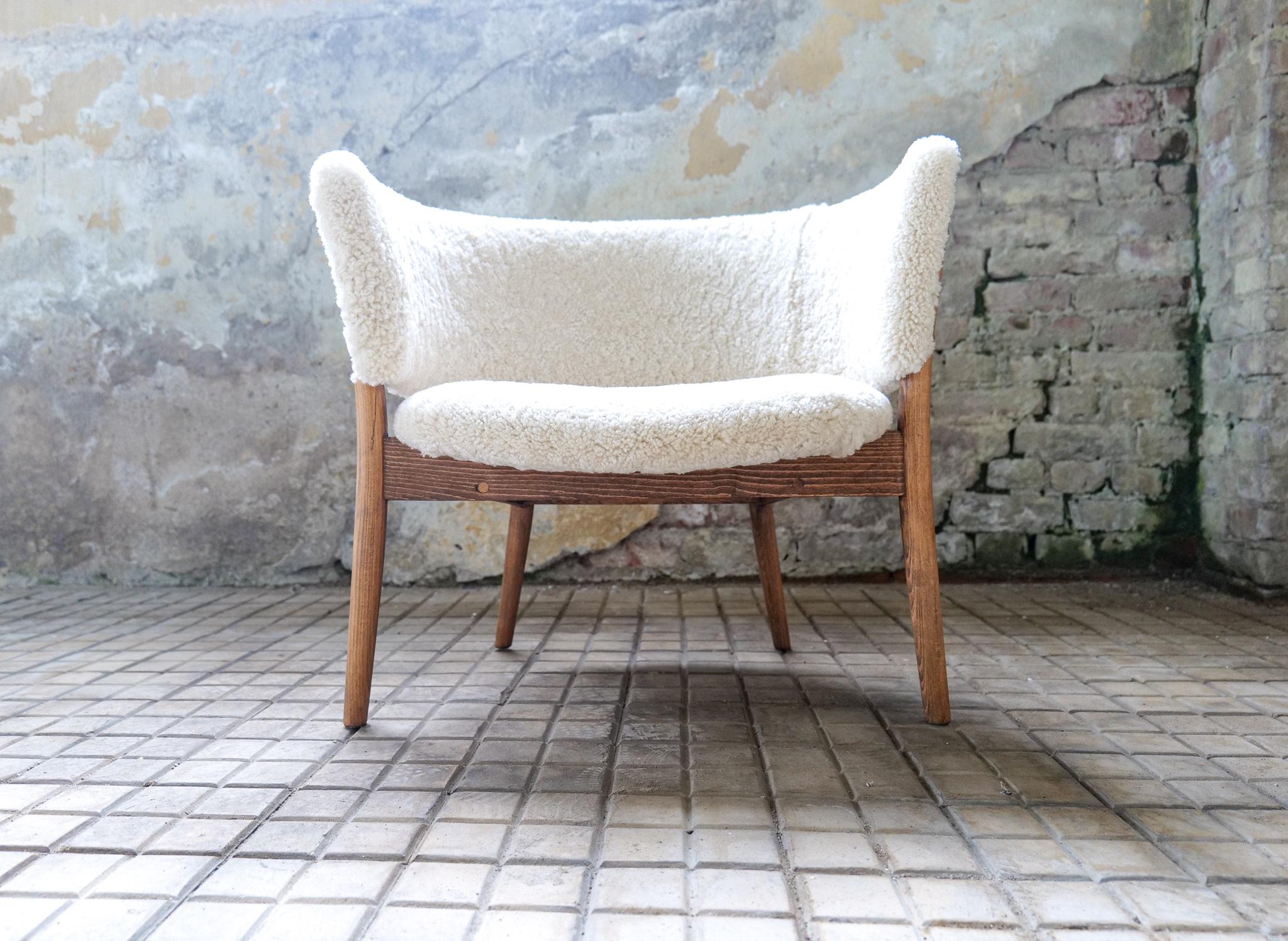 Mid-Century Modern Lounge Charis in Sheepskin and Stained Wood, Sweden, 1962 9