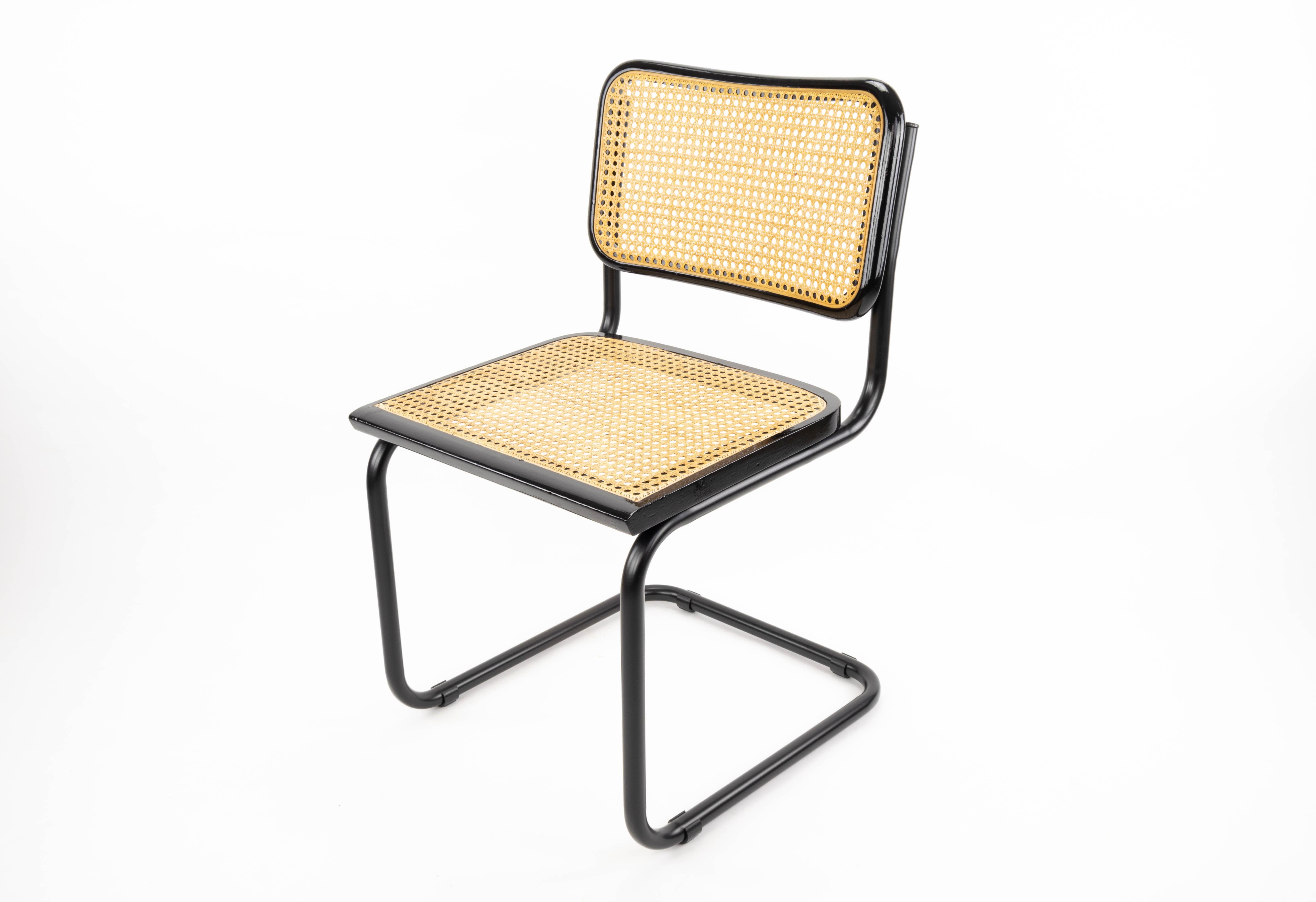 Midcentury Modern Marcel Breuer Black B32 Cesca Chairs, Italy, 1970 In Good Condition In Escalona, Toledo