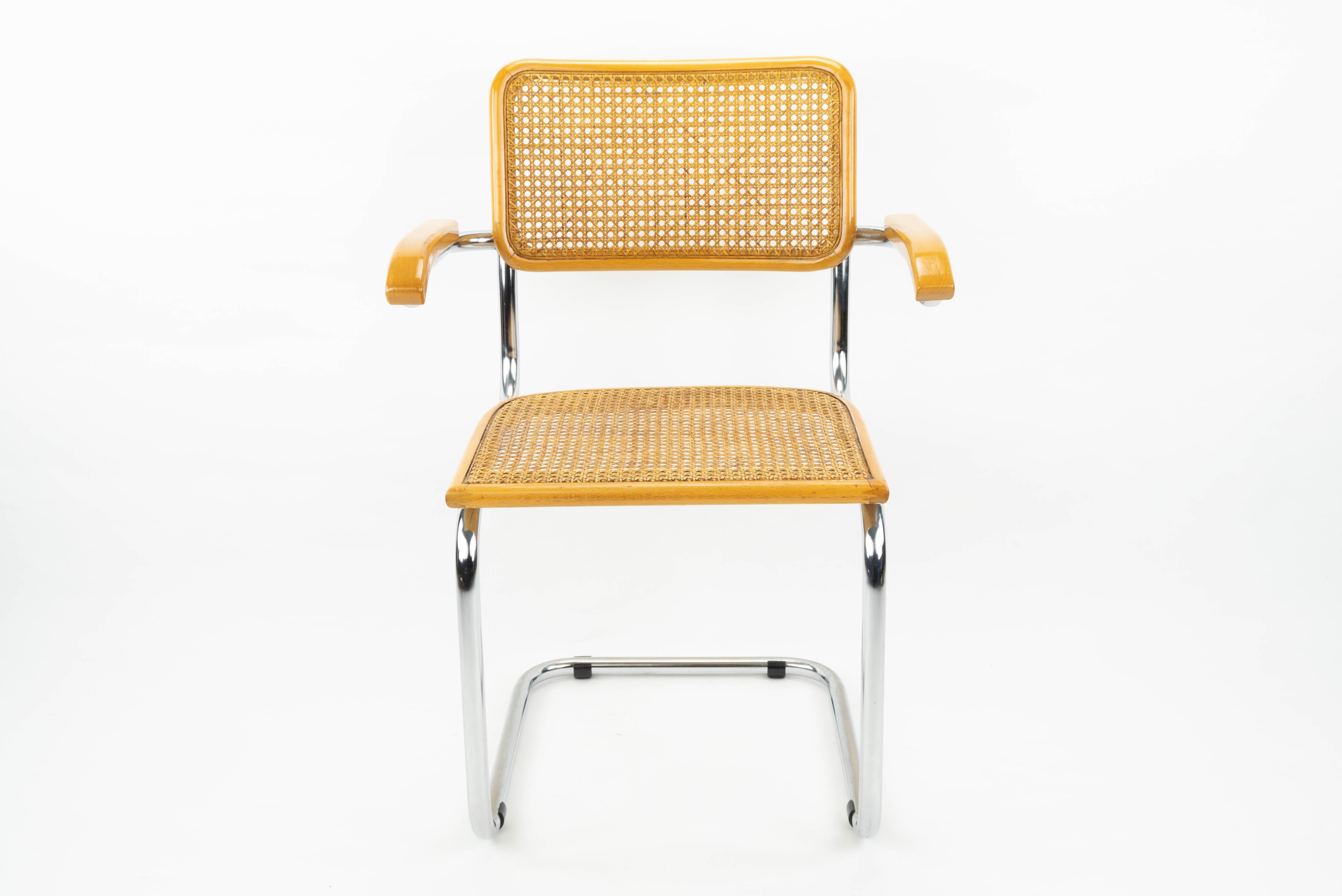 Mid-Century Modern Marcel Breuer Chrome and Golden Beech Cesca Chairs, Italy In Good Condition In Escalona, Toledo