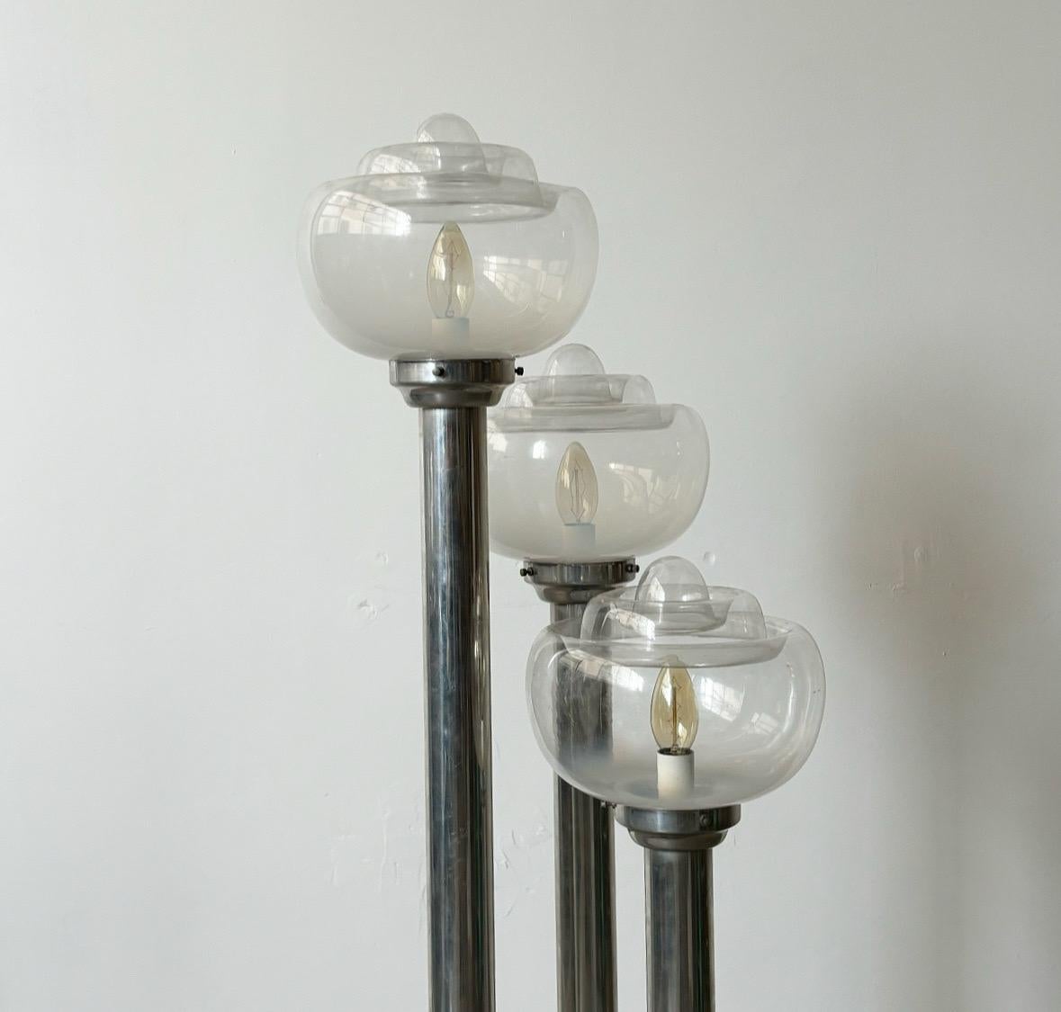 Midcentury Modern Mazzega Murano Glas Stehlampe, 1970er Jahre Italien im Zustand „Gut“ im Angebot in Tel Aviv-Yafo, Tel Aviv District