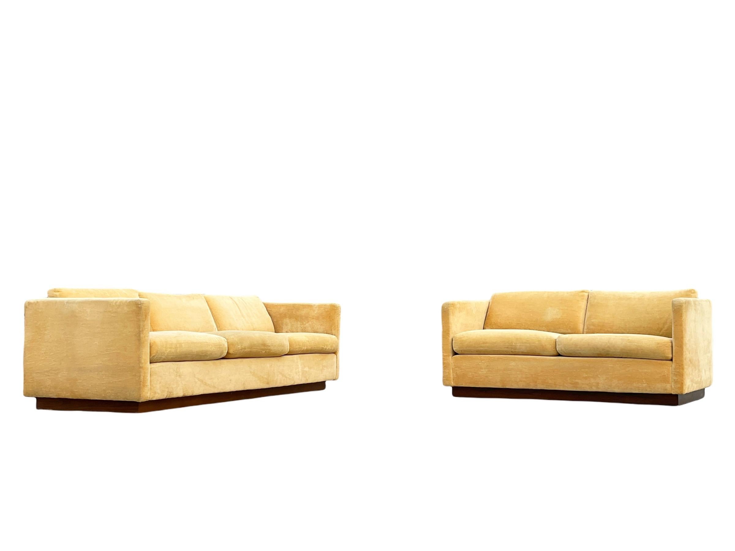 Mid-Century Modern Milo Baughman for Thayer Coggin Sofa + Loveseat In Good Condition In Framingham, MA